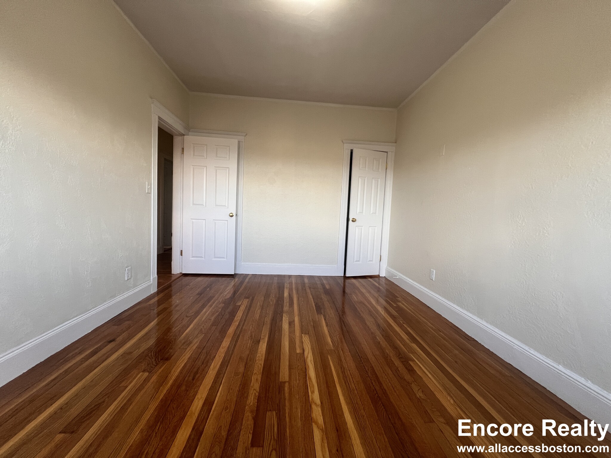 1820 Commonwealth Ave, Brighton