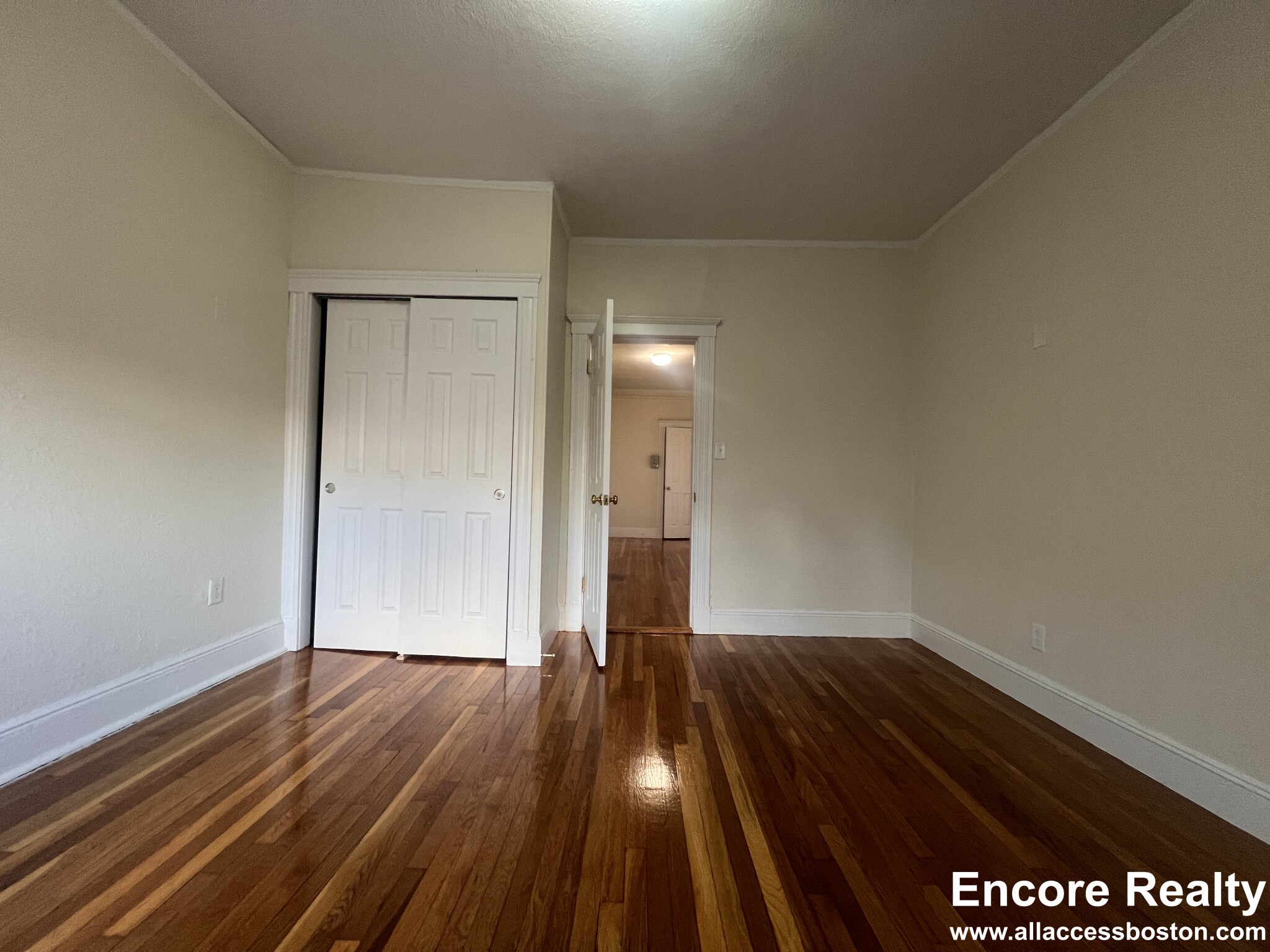 1820 Commonwealth Ave, Brighton