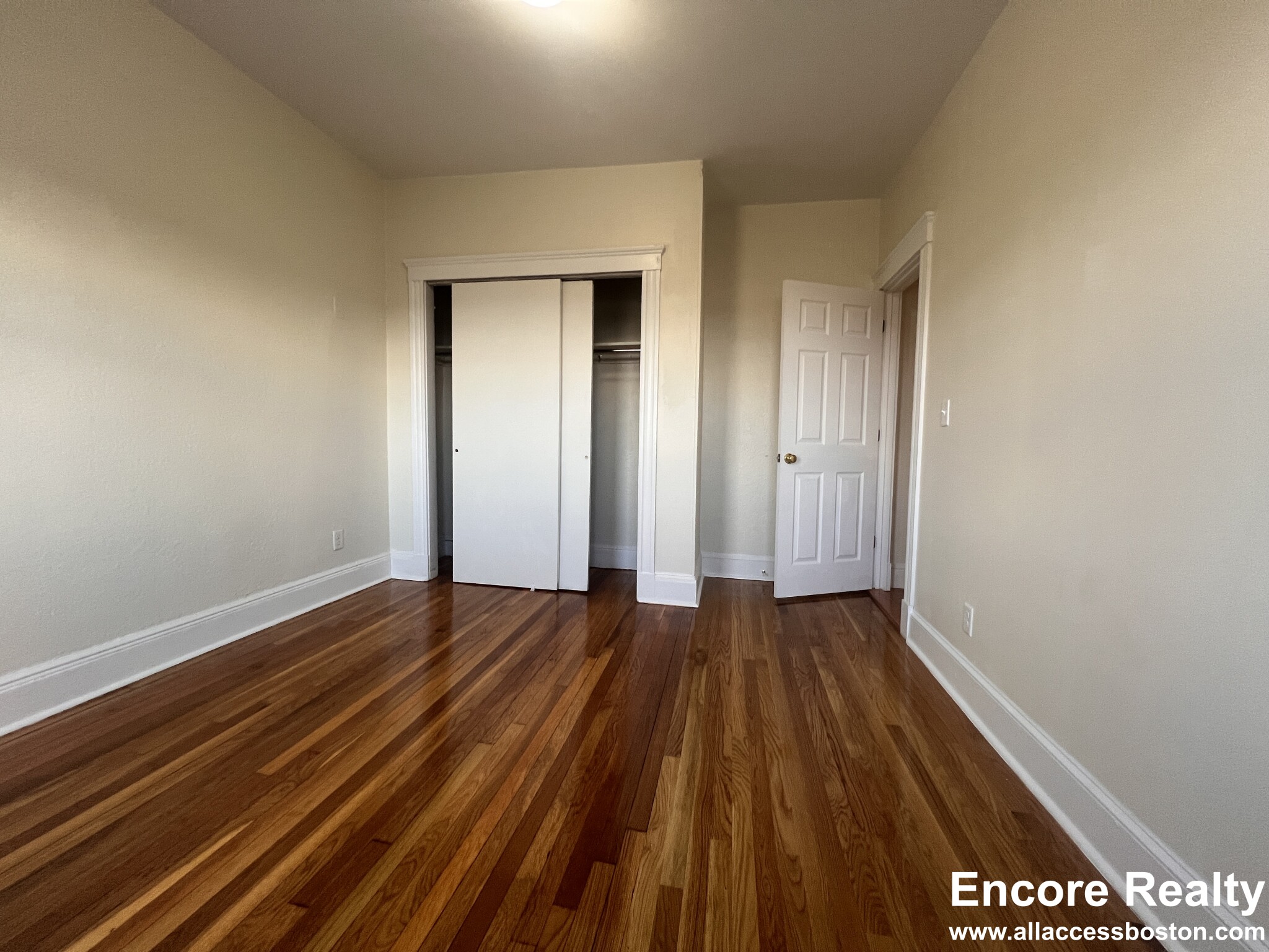 1820 Commonwealth Ave, Brighton