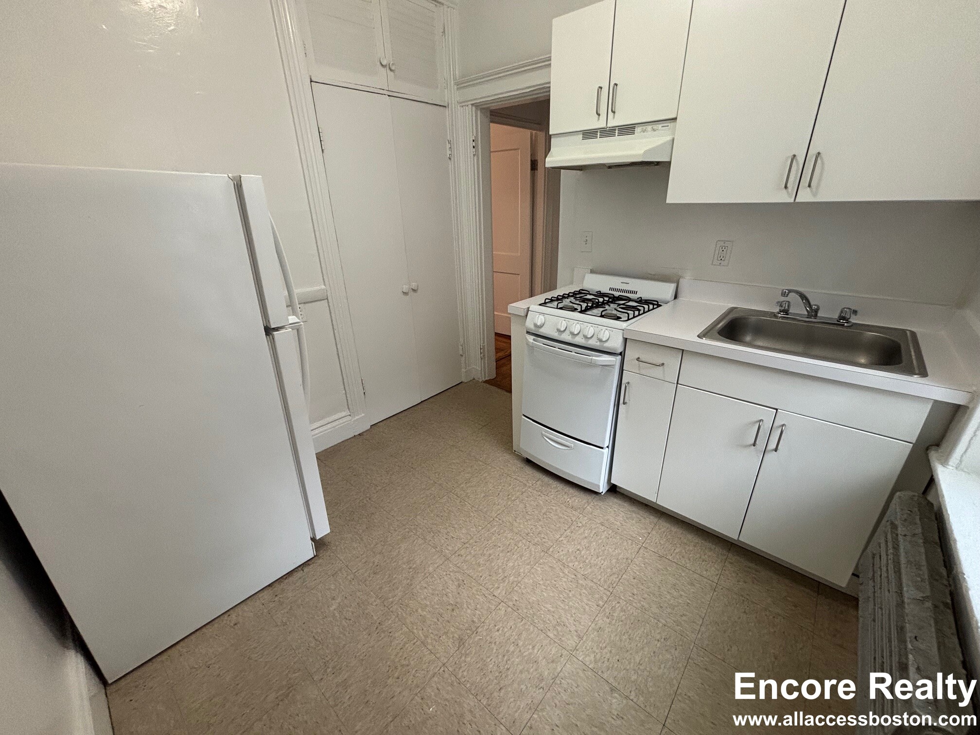 116 Warren St, Brighton