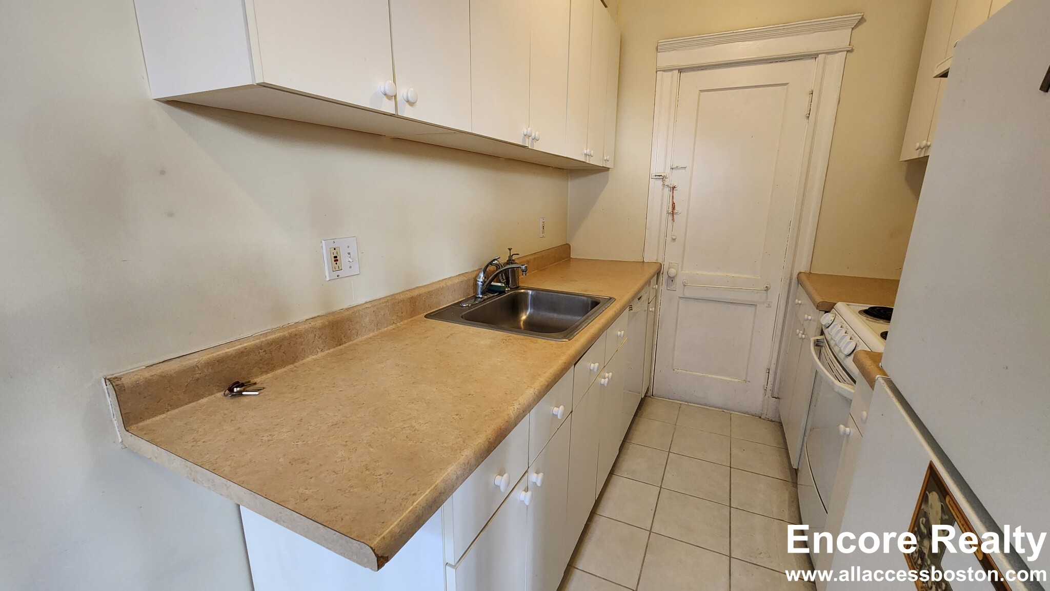 1637 Commonwealth Ave, Brighton