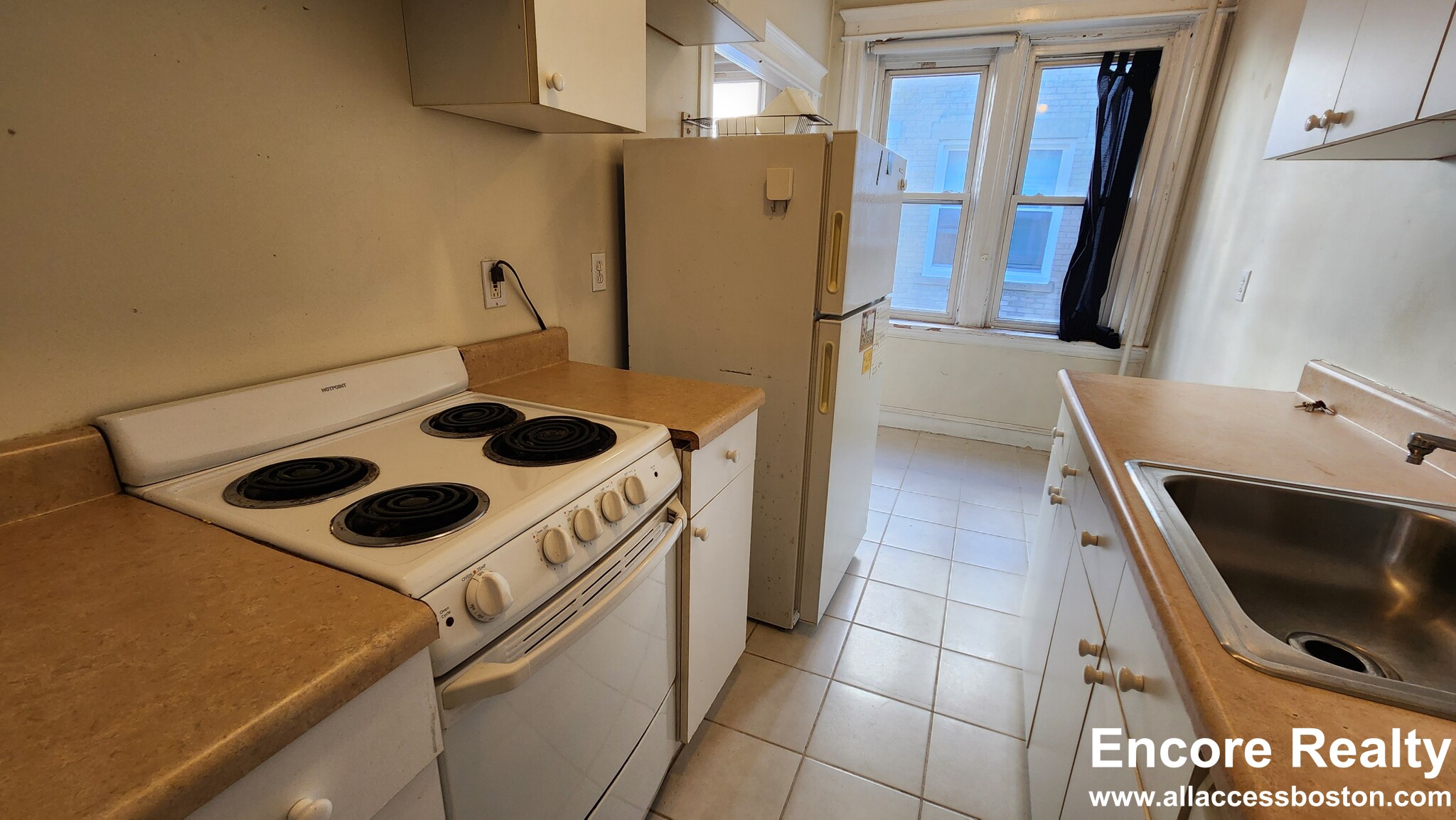 1637 Commonwealth Ave, Brighton