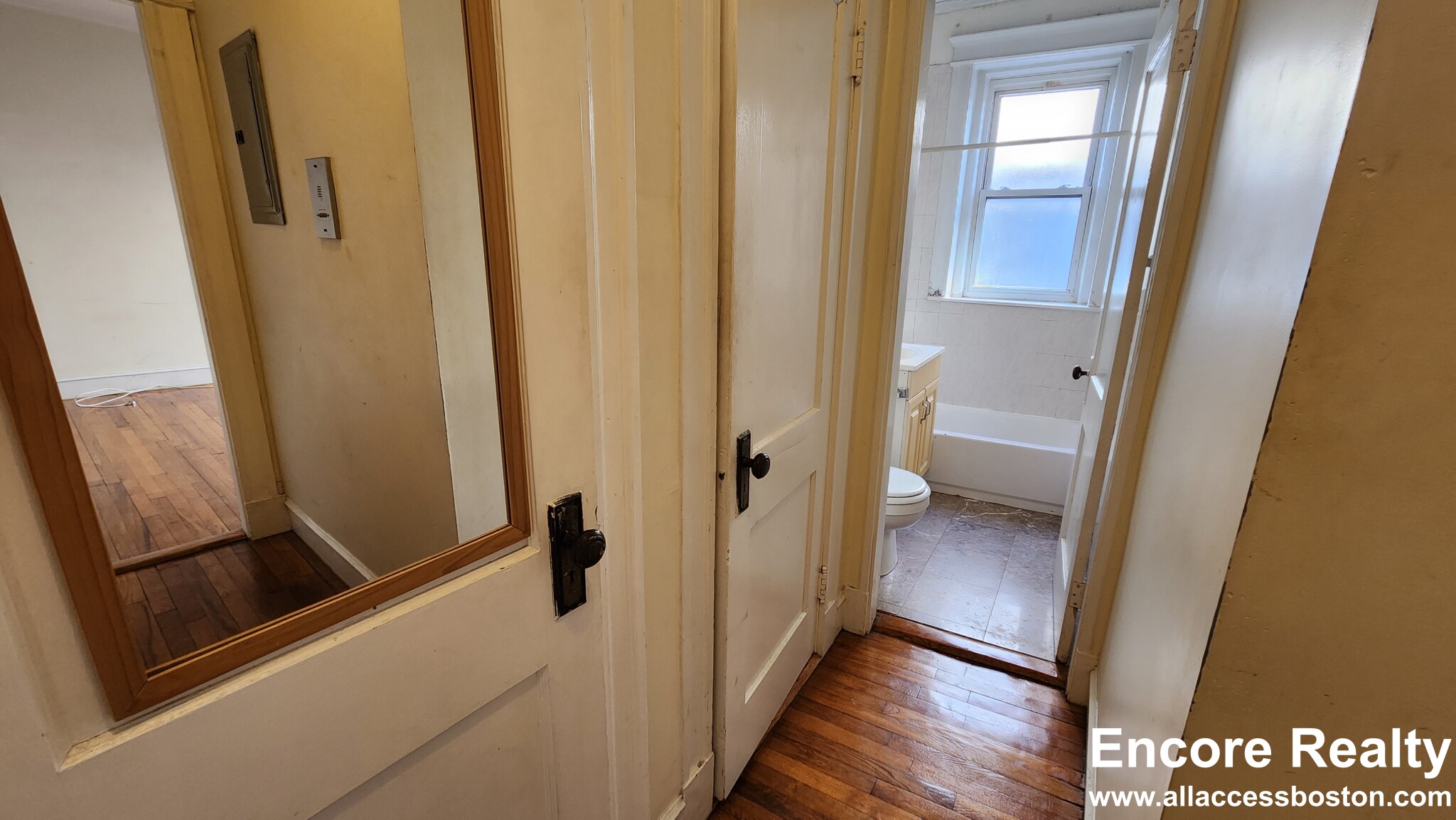 1637 Commonwealth Ave, Brighton