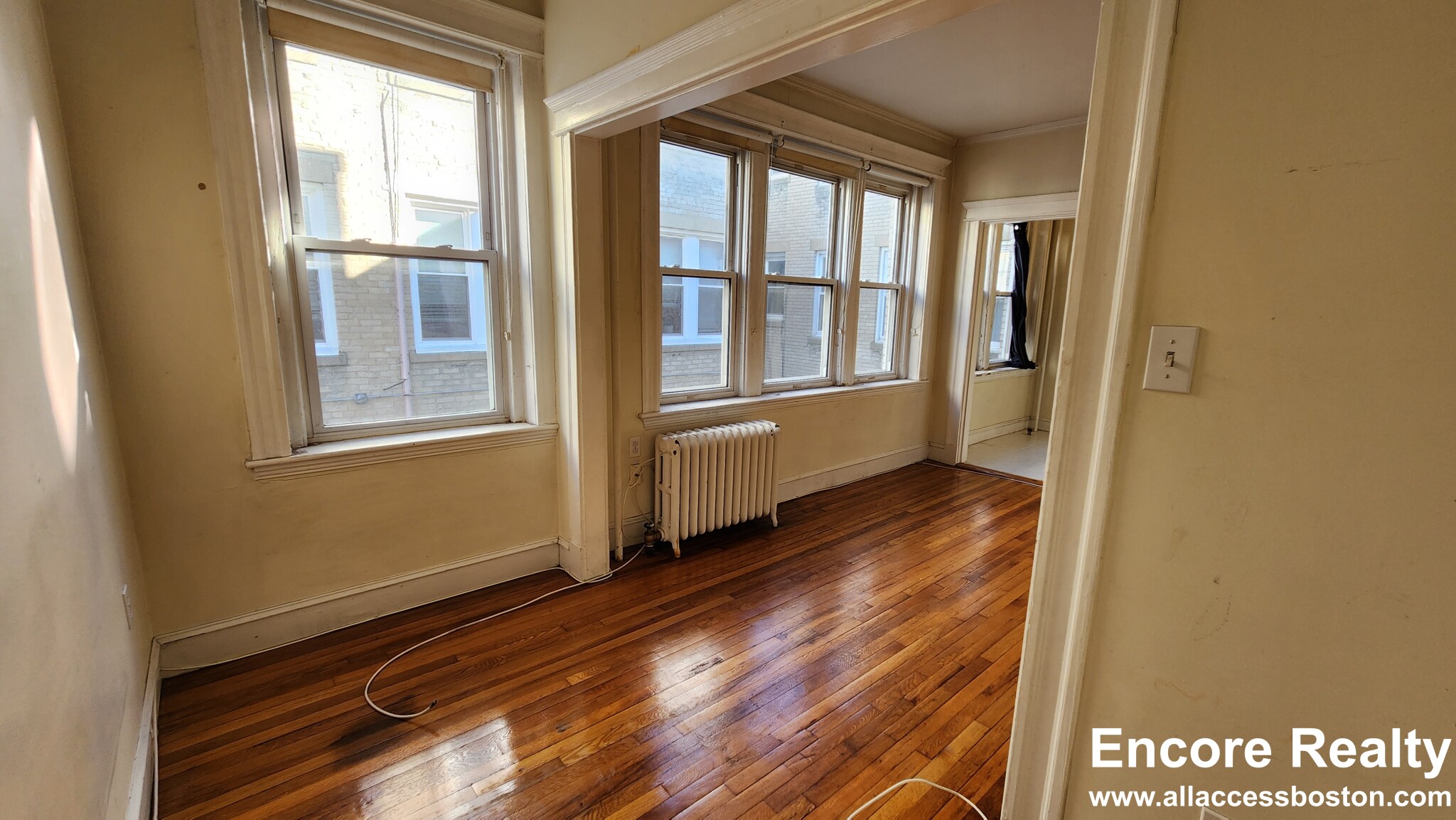 1637 Commonwealth Ave, Brighton