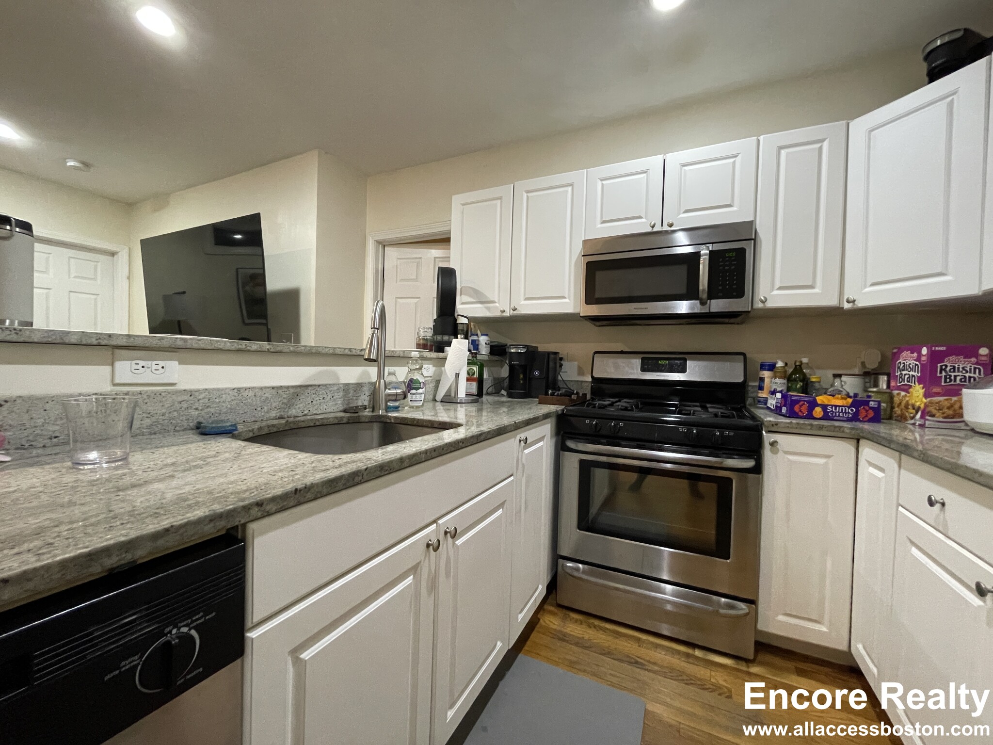 324 Saint Paul St, Brookline