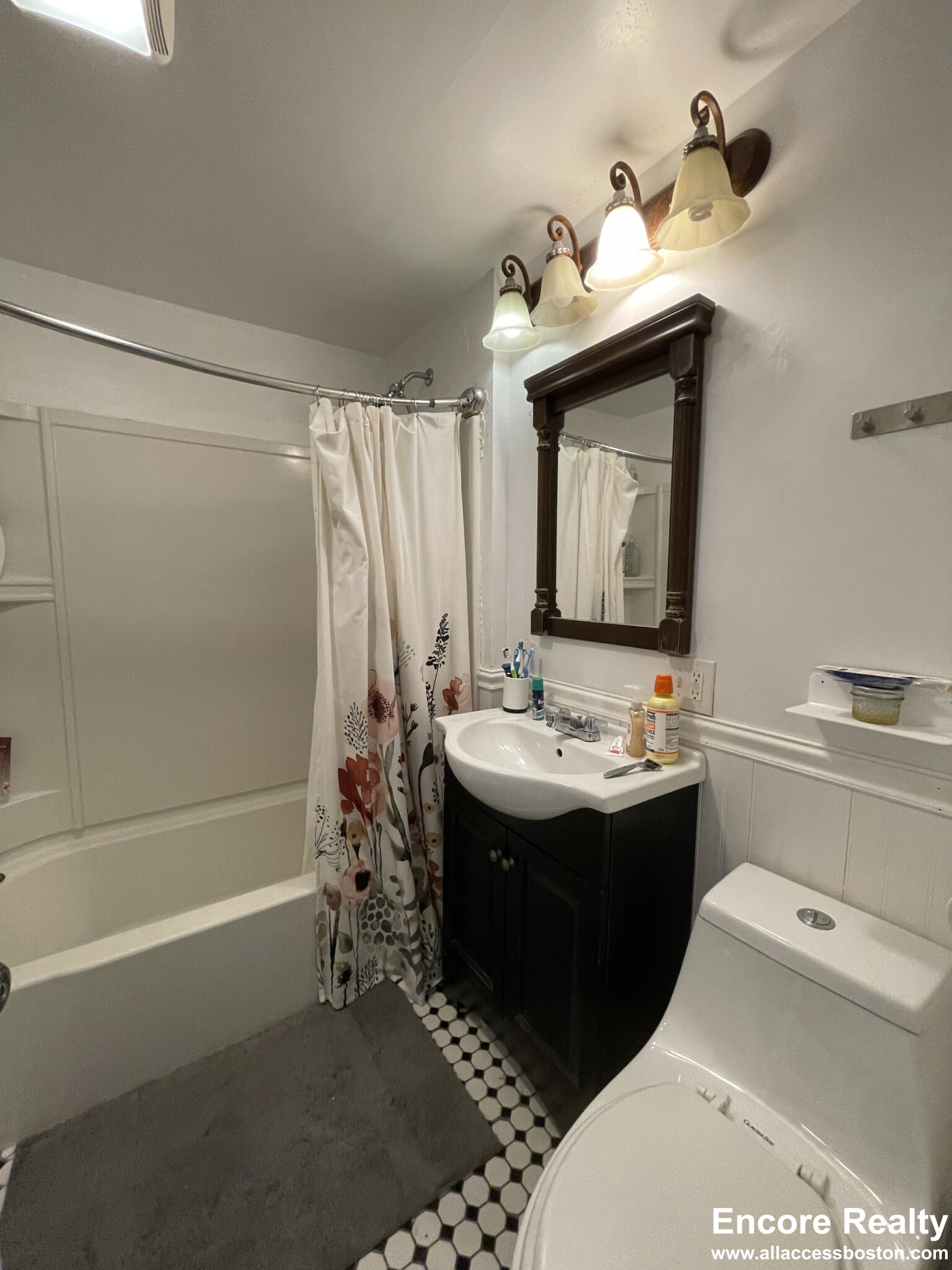 324 Saint Paul St, Brookline