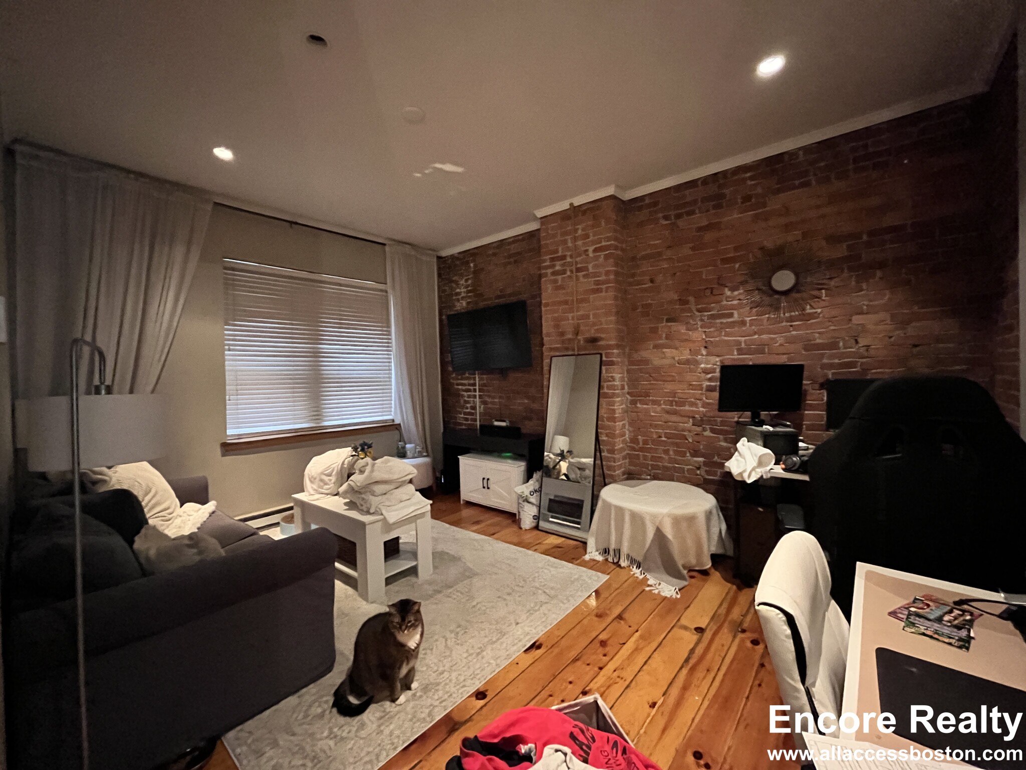 17 Garrison St, Back Bay