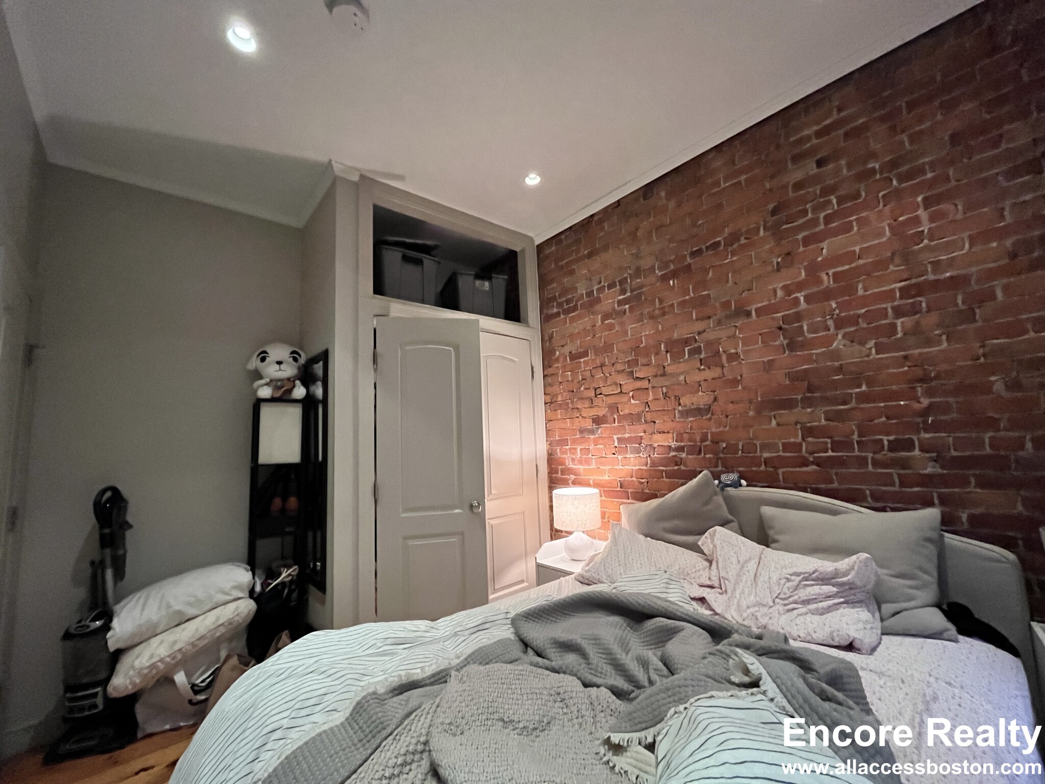 17 Garrison St, Back Bay