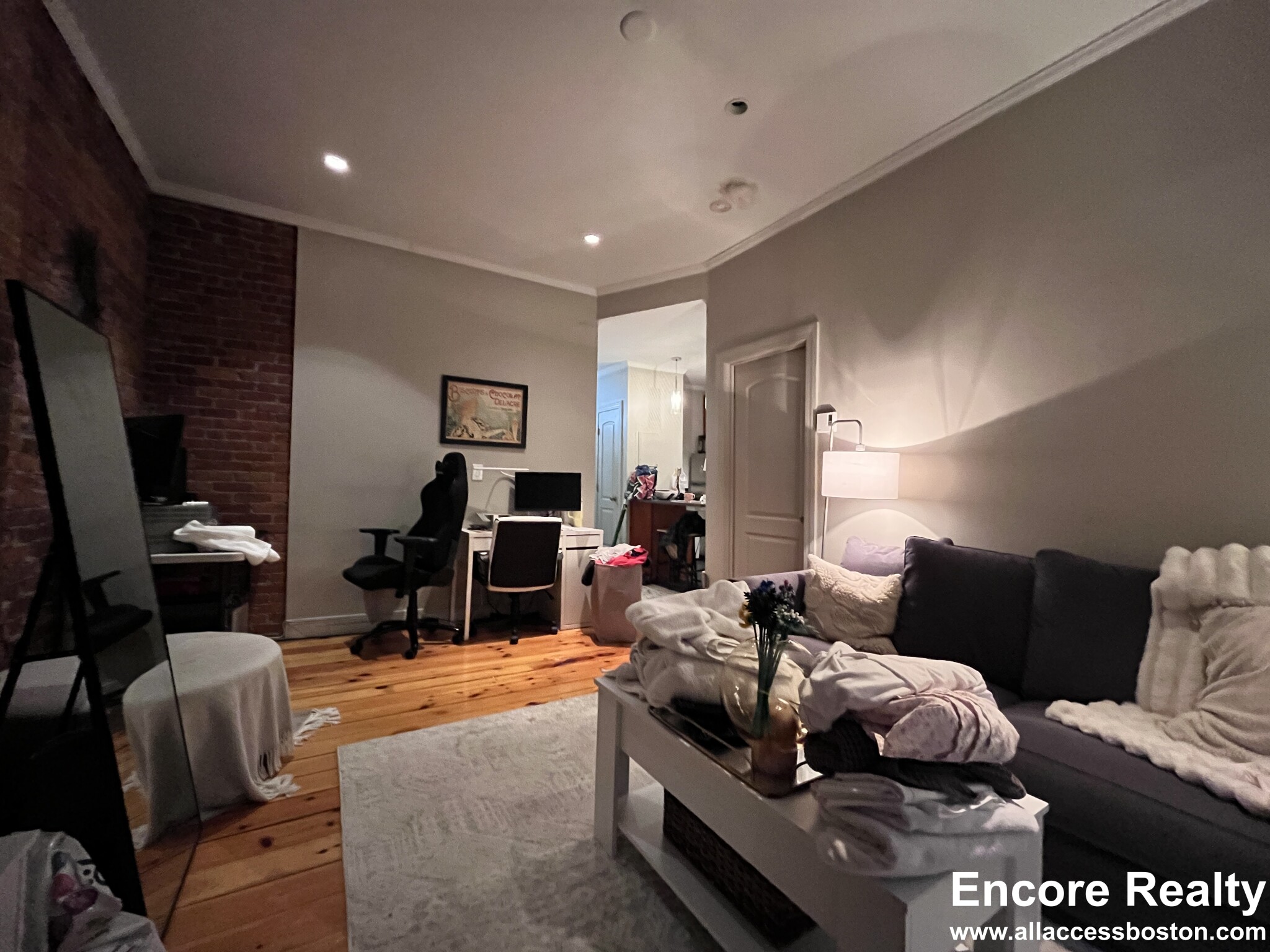 17 Garrison St, Back Bay