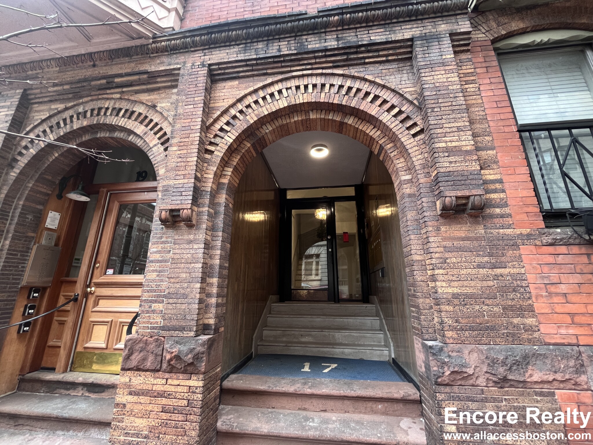 17 Garrison St, Back Bay