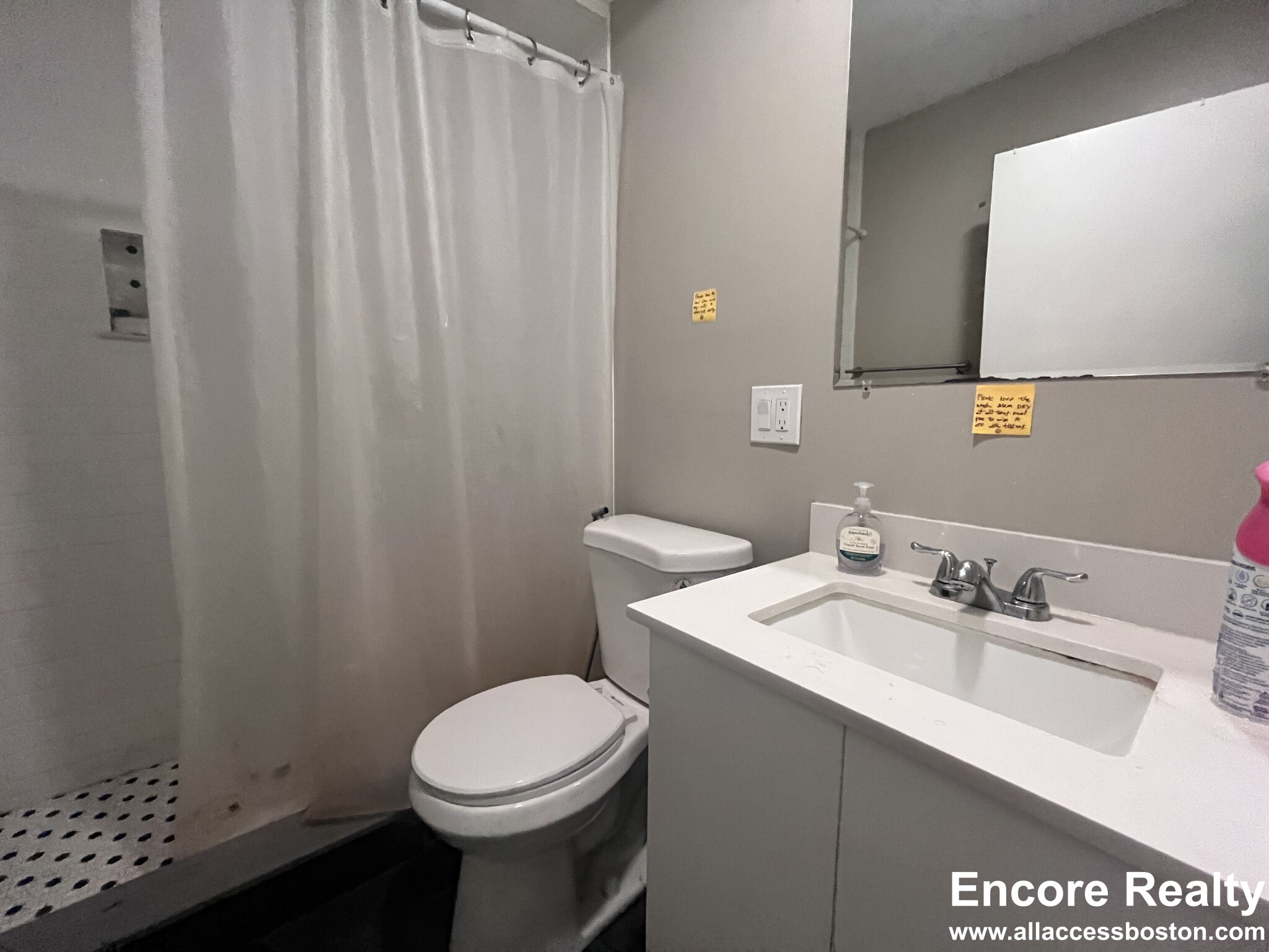 226 Parker Hill Ave, Mission Hill