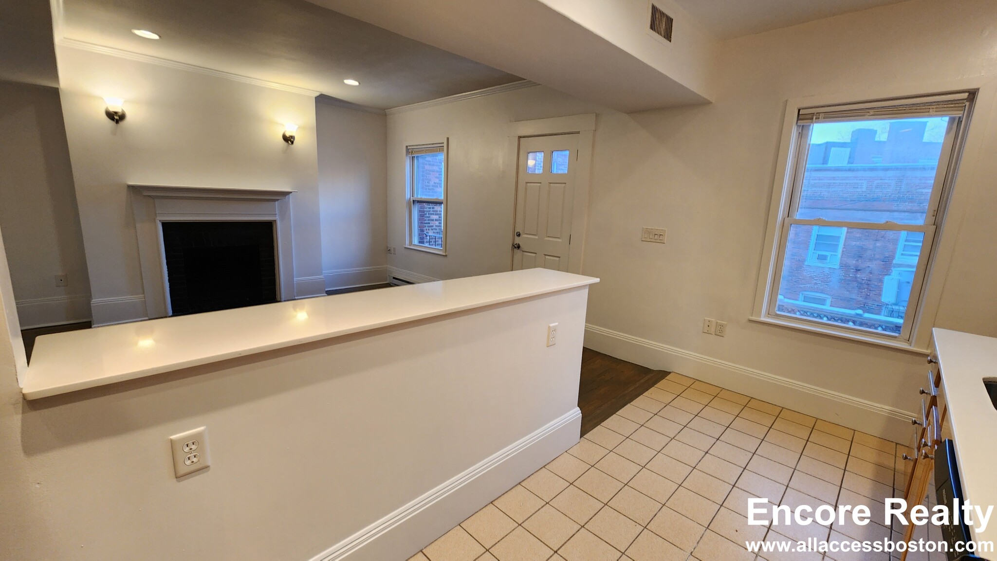 1404 Beacon St, Corey Hill