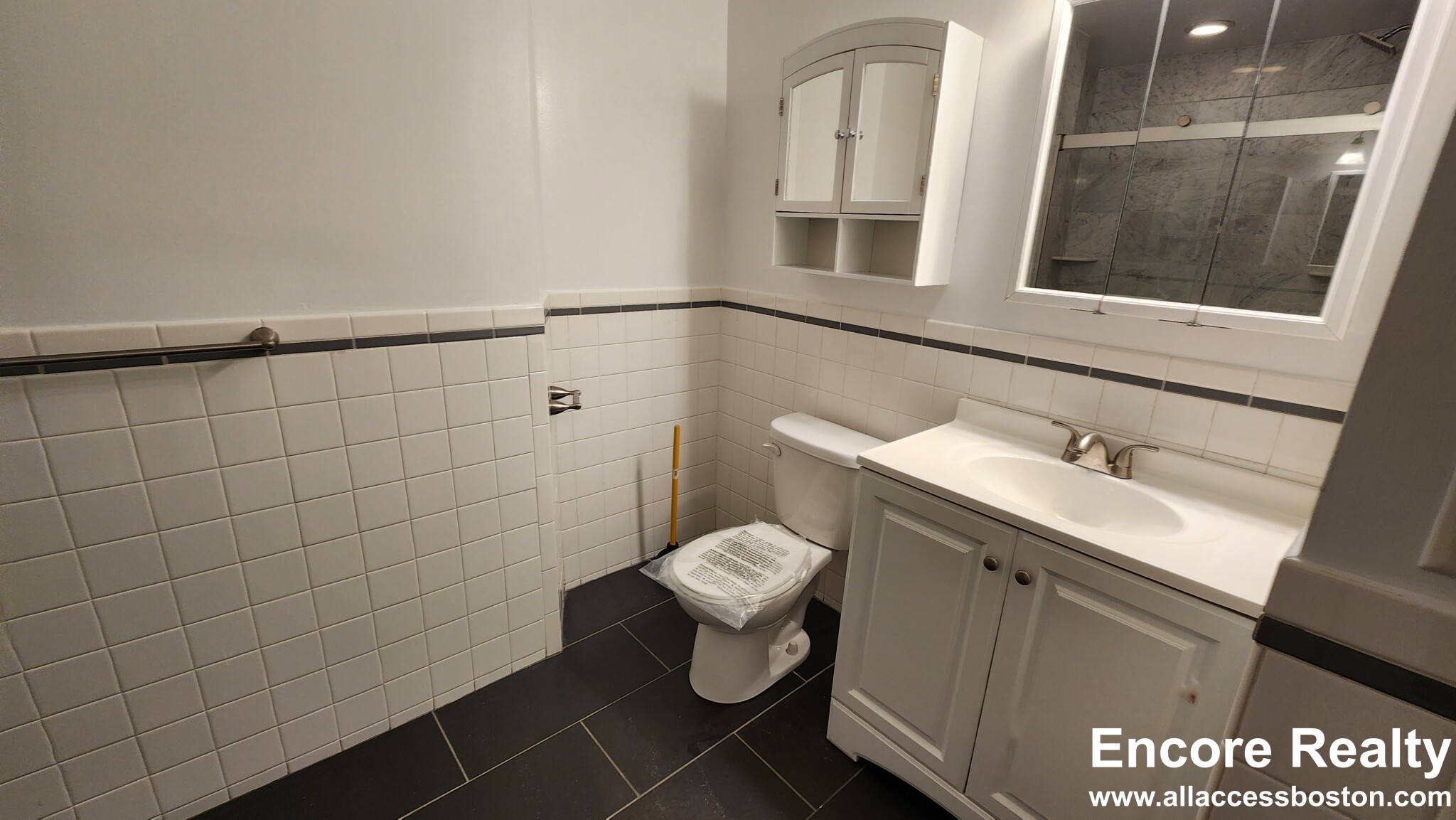 1404 Beacon St, Corey Hill