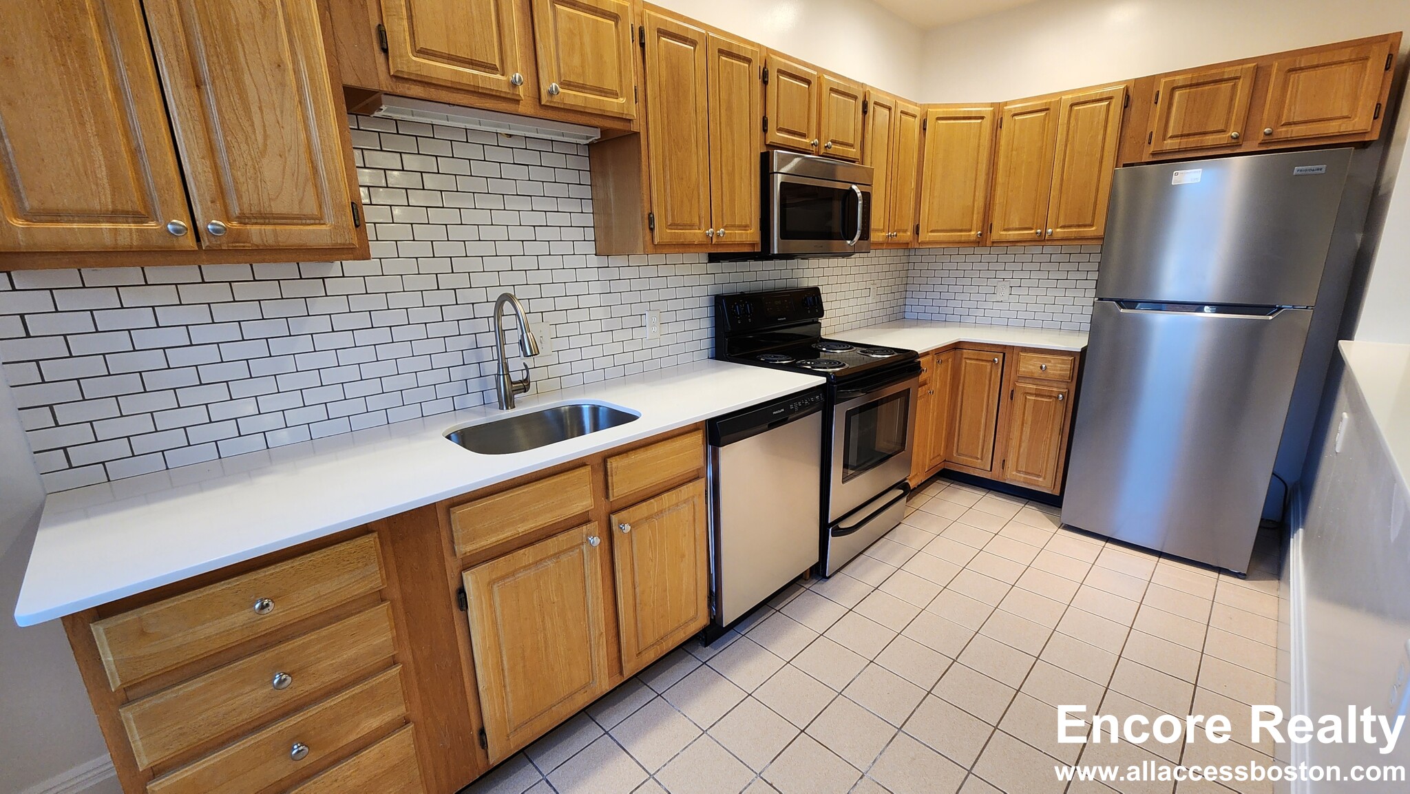 1404 Beacon St, Corey Hill