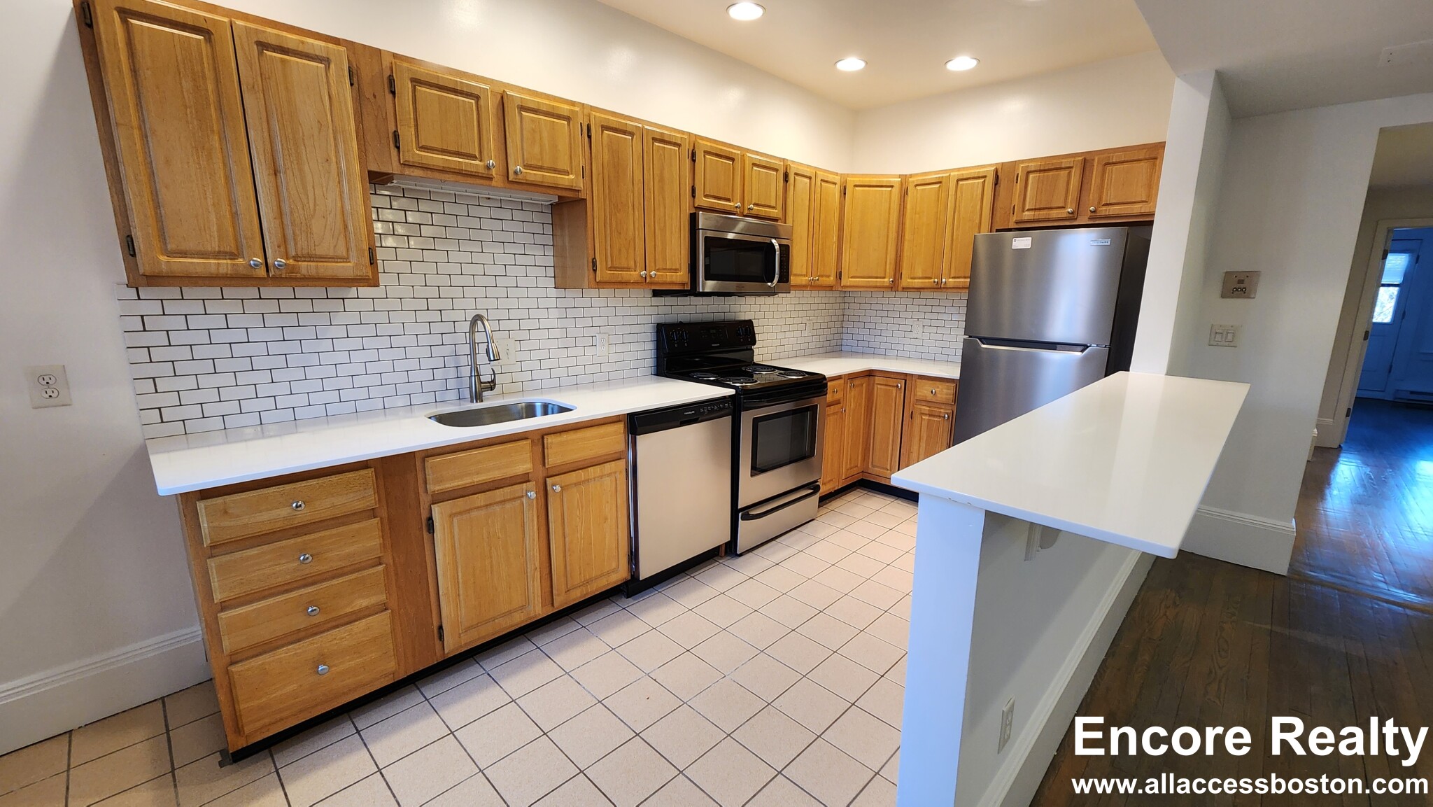 1404 Beacon St, Corey Hill