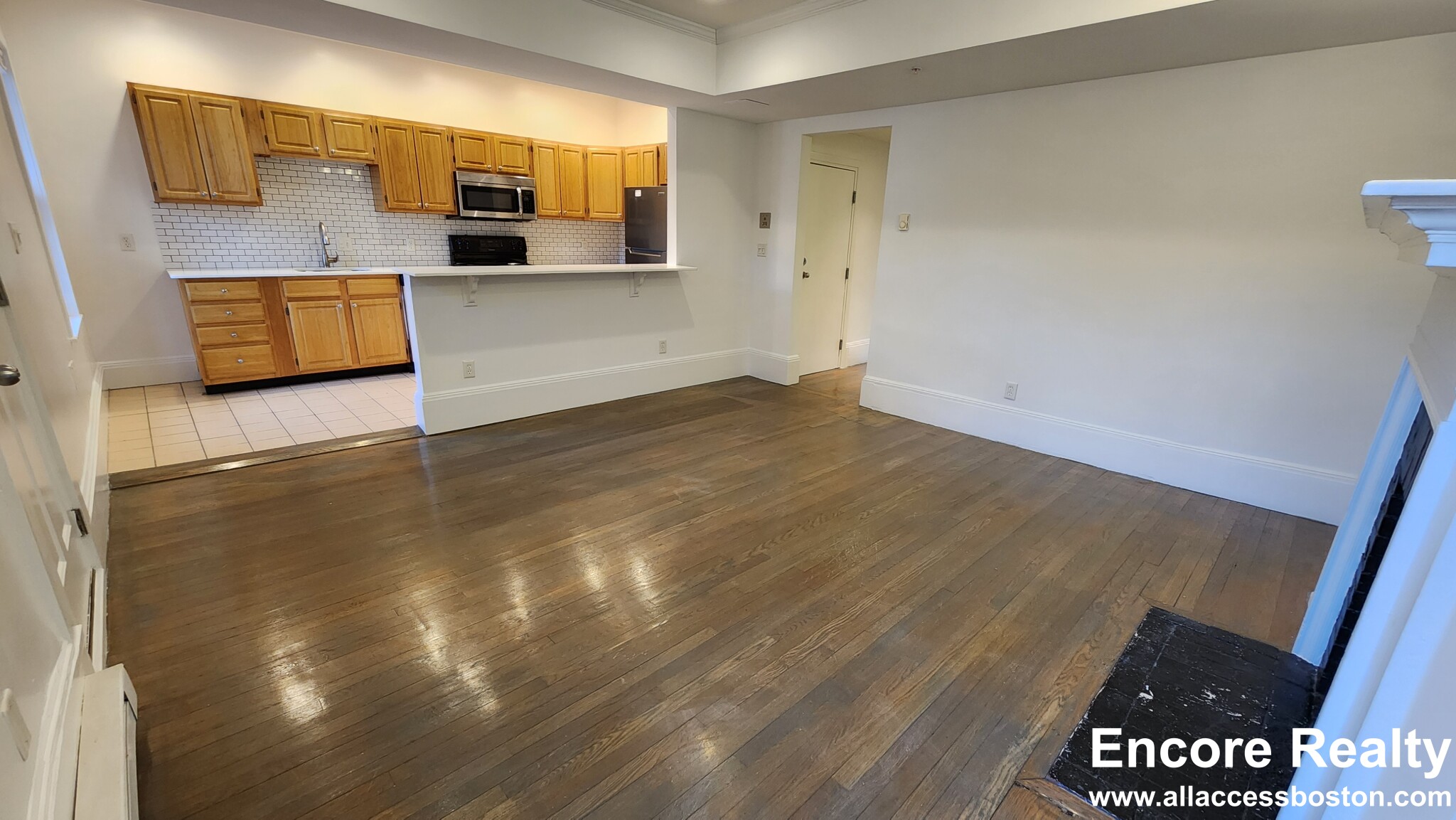 1404 Beacon St, Corey Hill