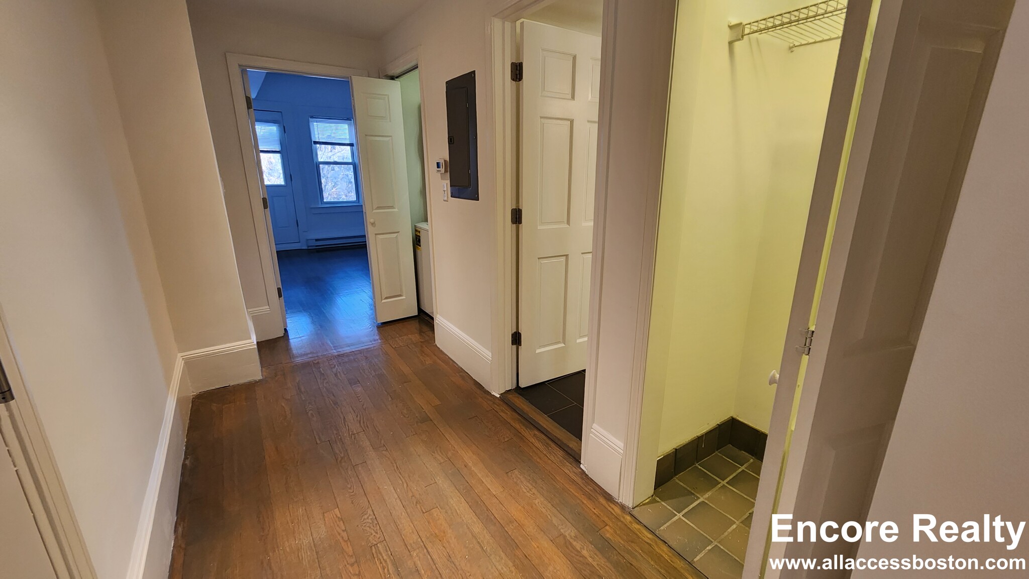 1404 Beacon St, Corey Hill