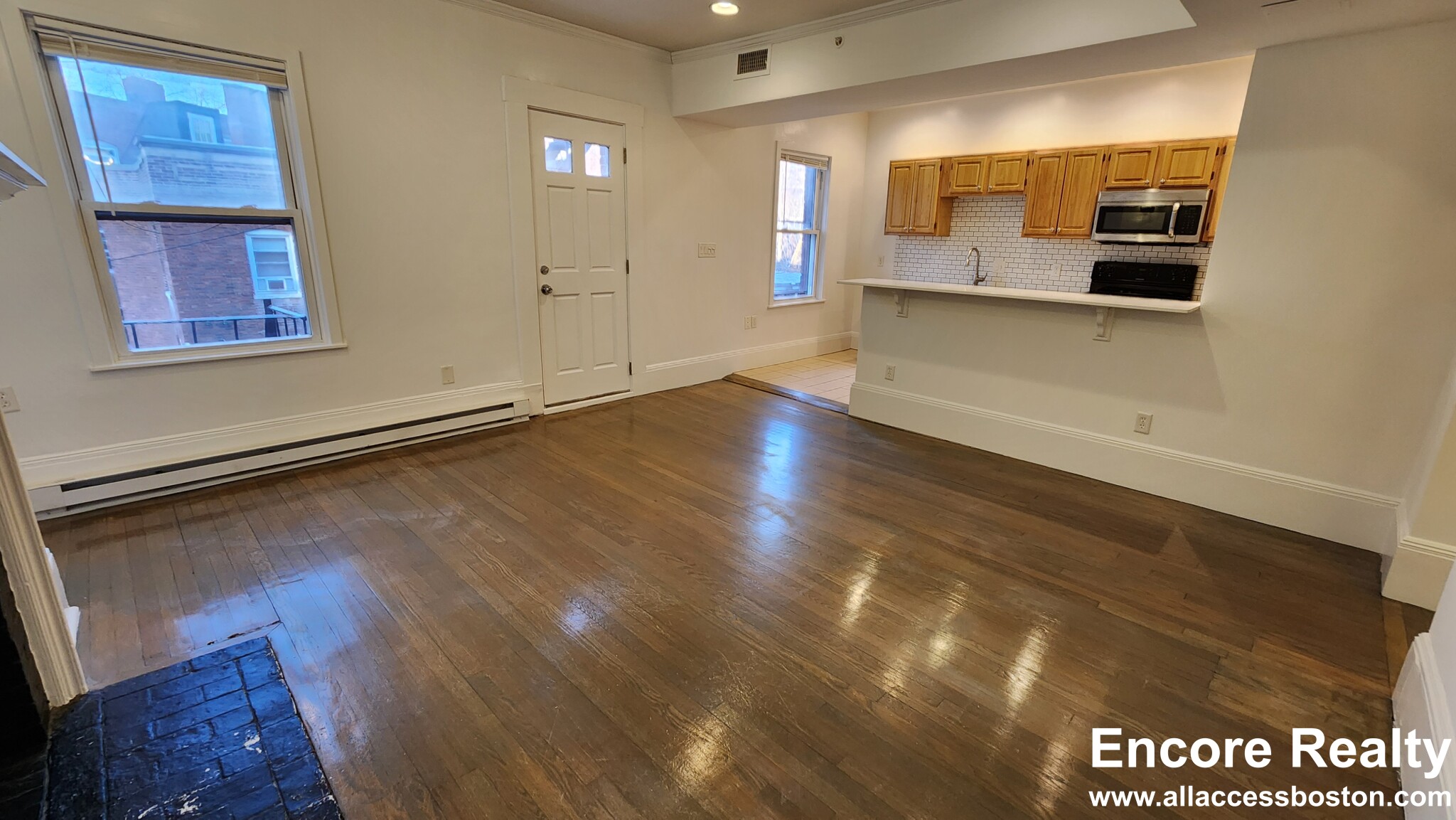 1404 Beacon St, Corey Hill