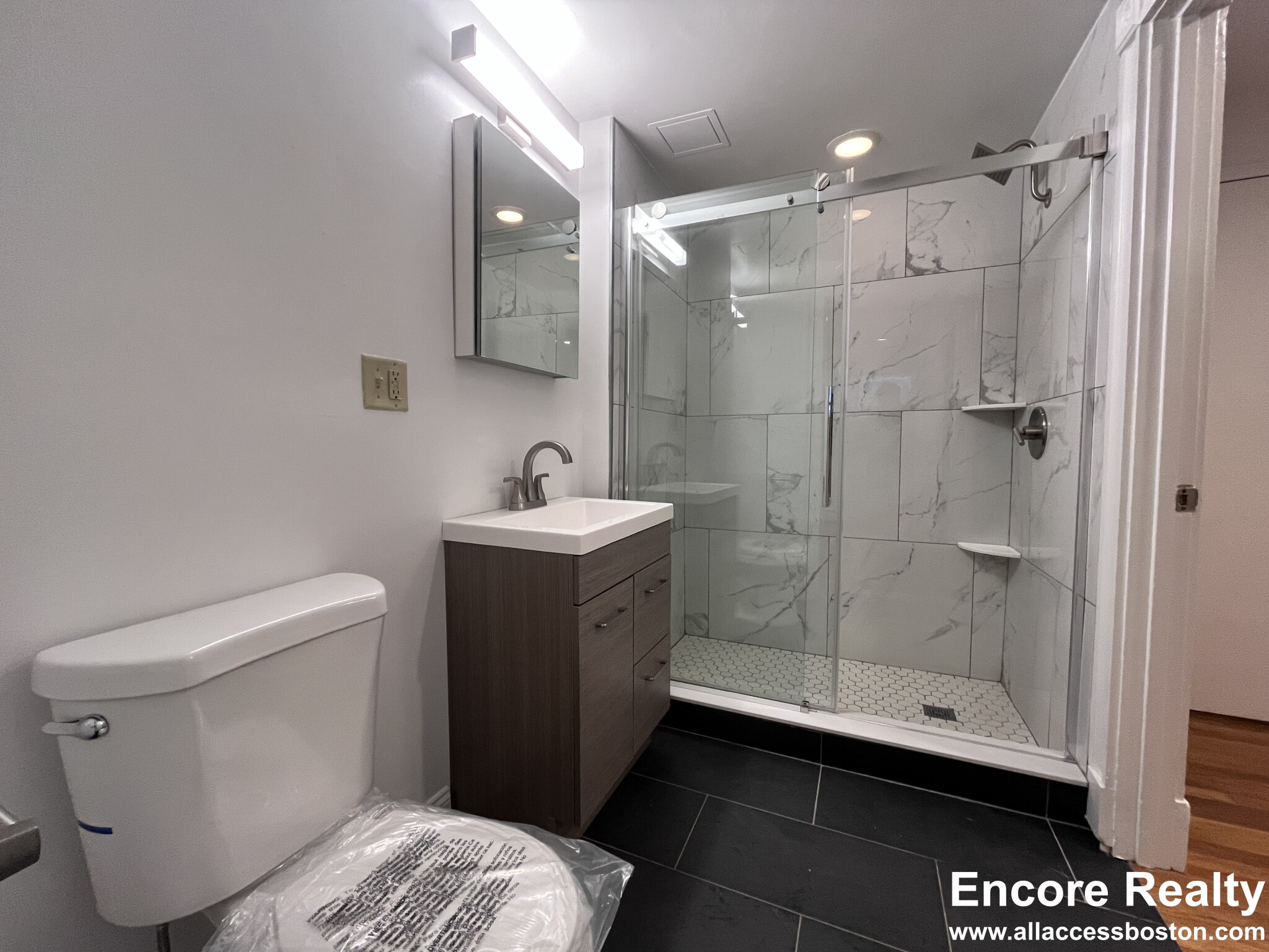 195 Commonwealth Ave, Back Bay