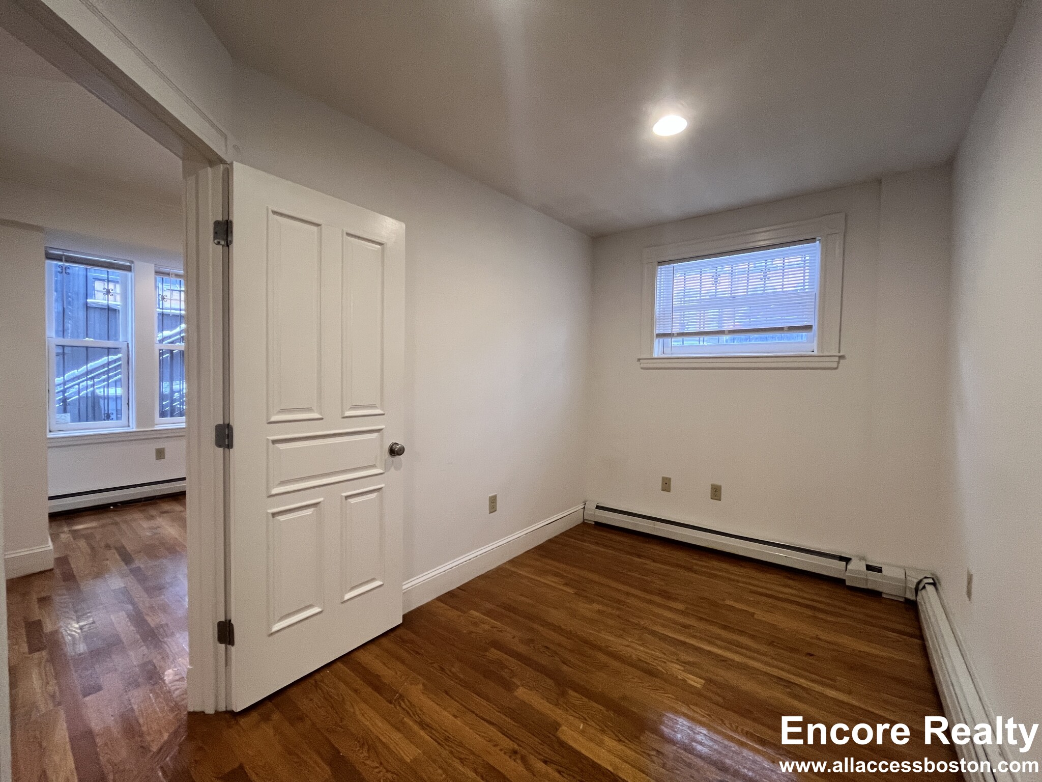 195 Commonwealth Ave, Back Bay