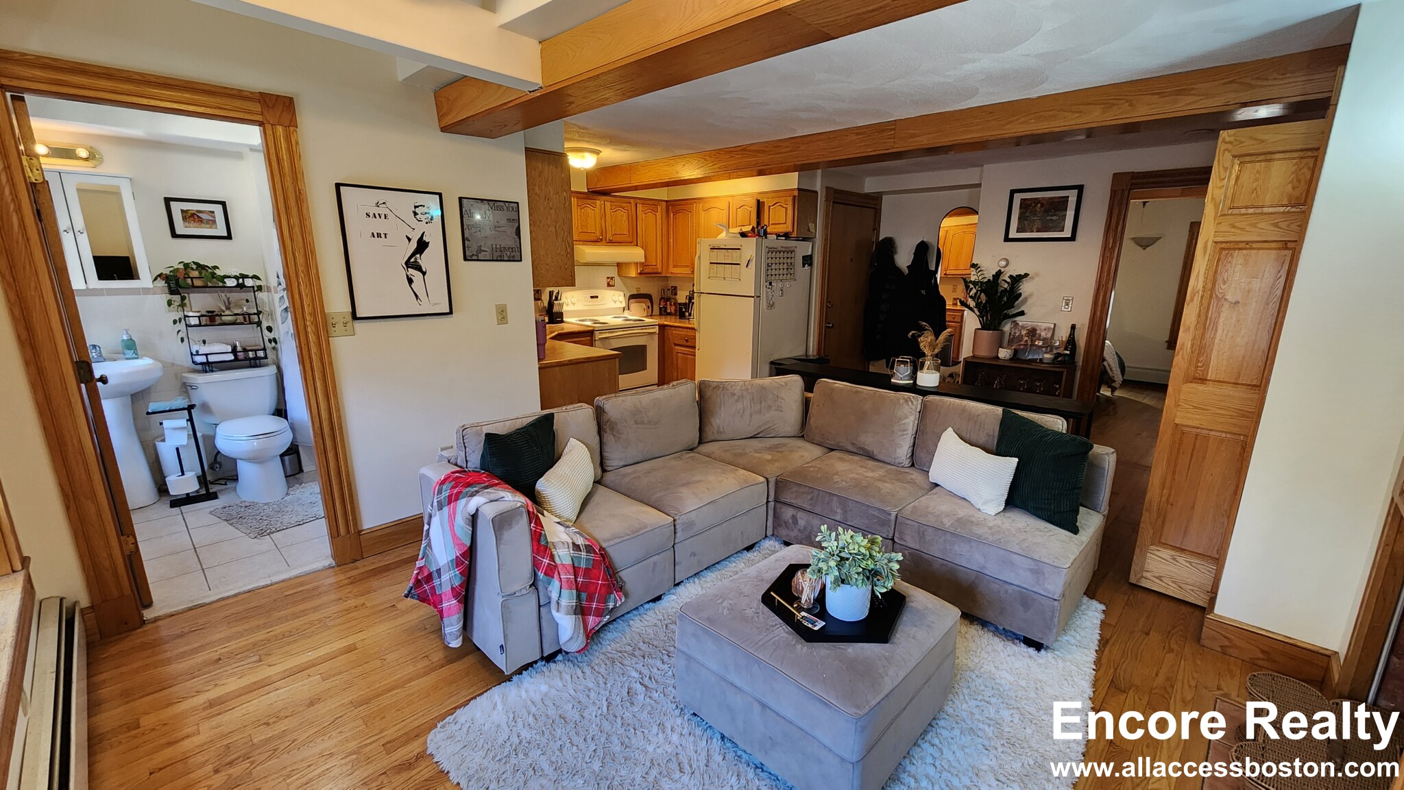 39 Charles St, Beacon Hill