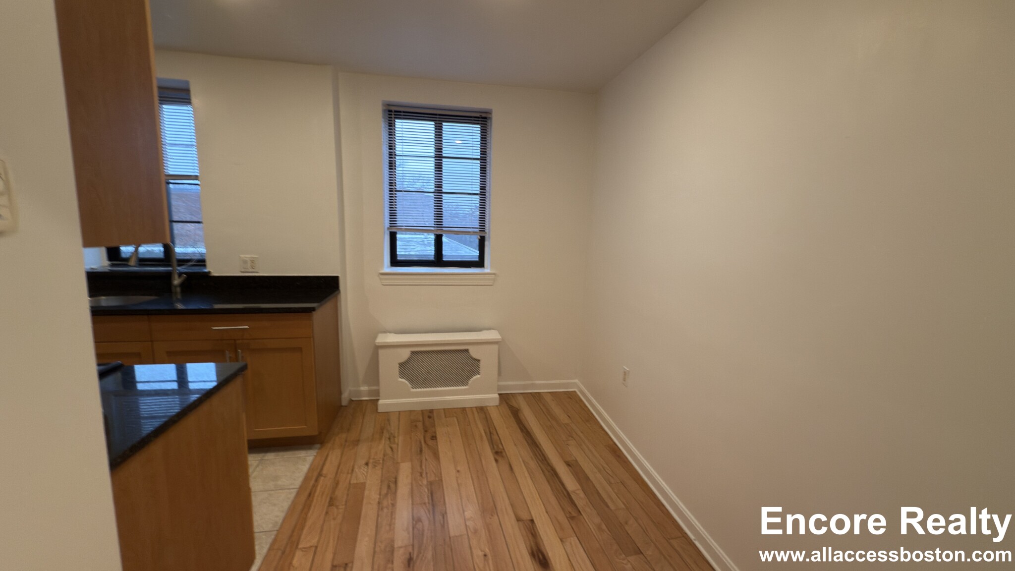 60 Brattle St, Harvard Square