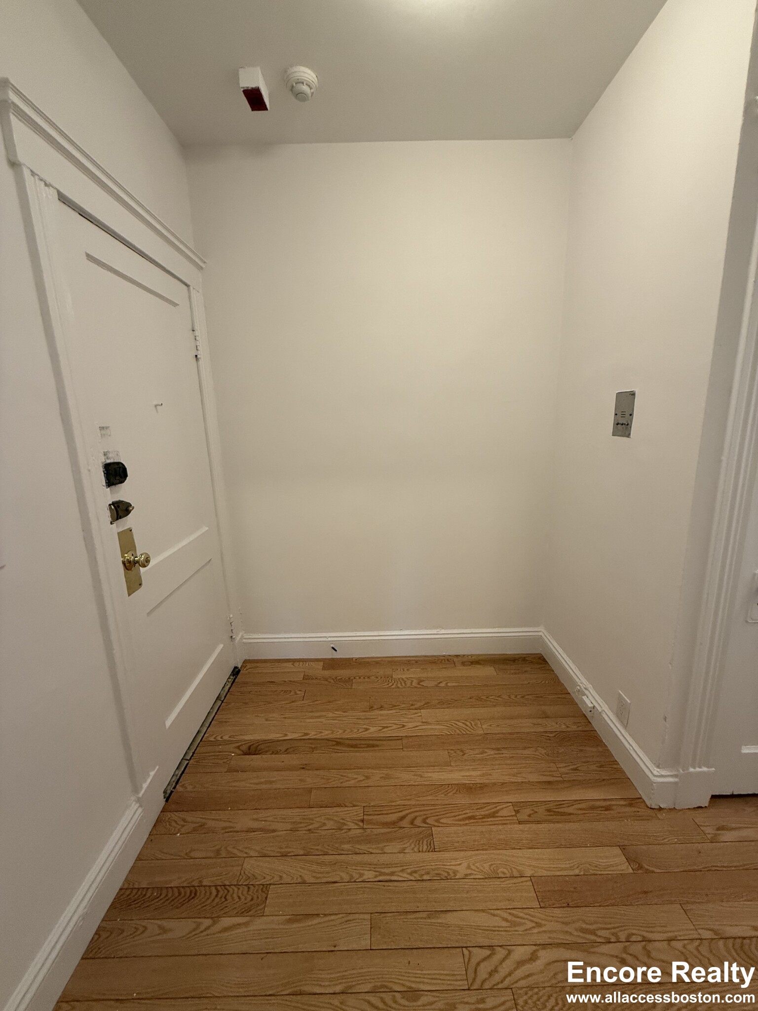 119 Brainerd Rd, Allston