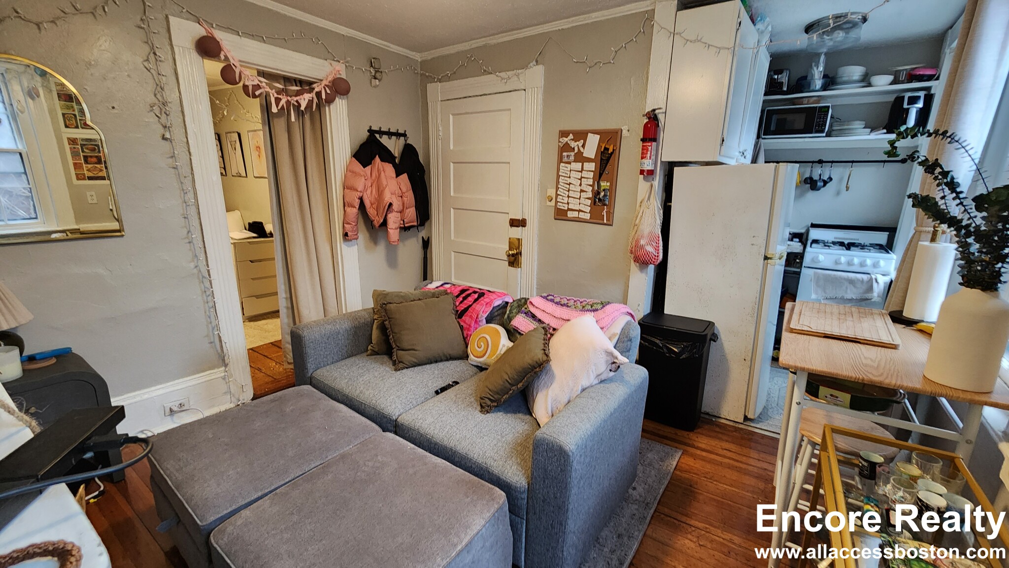 1 Champney Pl, Beacon Hill