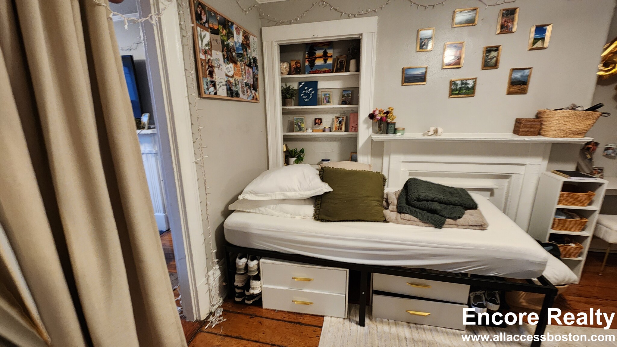 1 Champney Pl, Beacon Hill