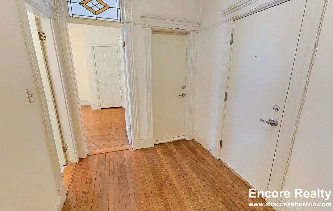 108 Jersey St, Fenway