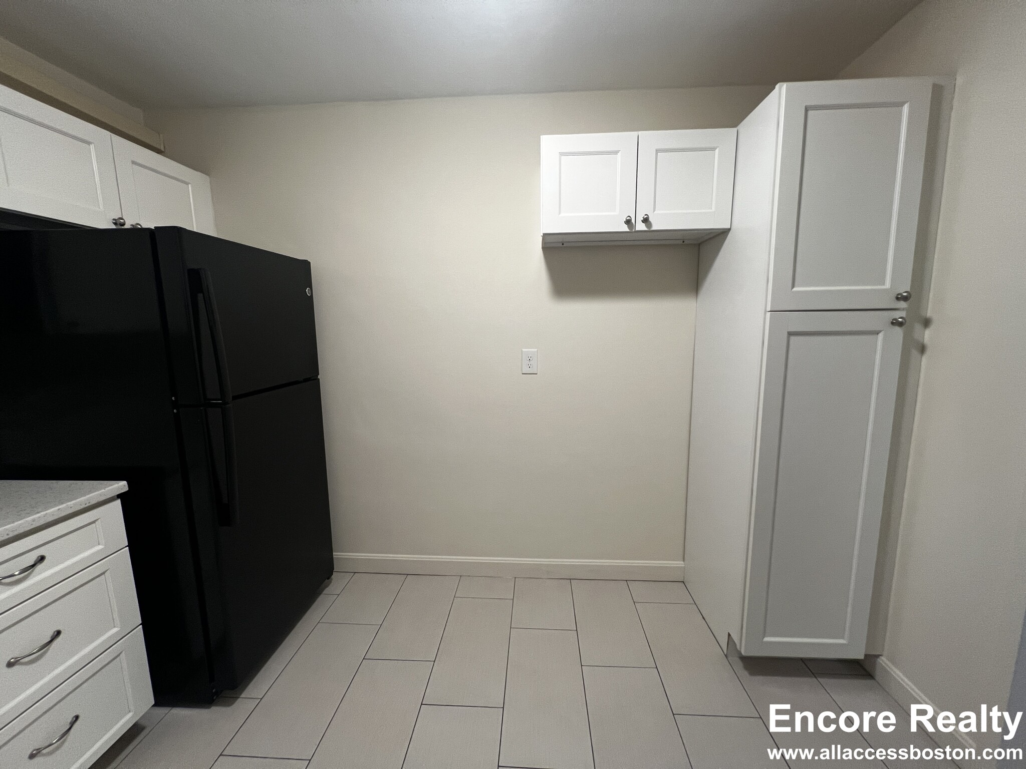 101 Monmouth St, Longwood