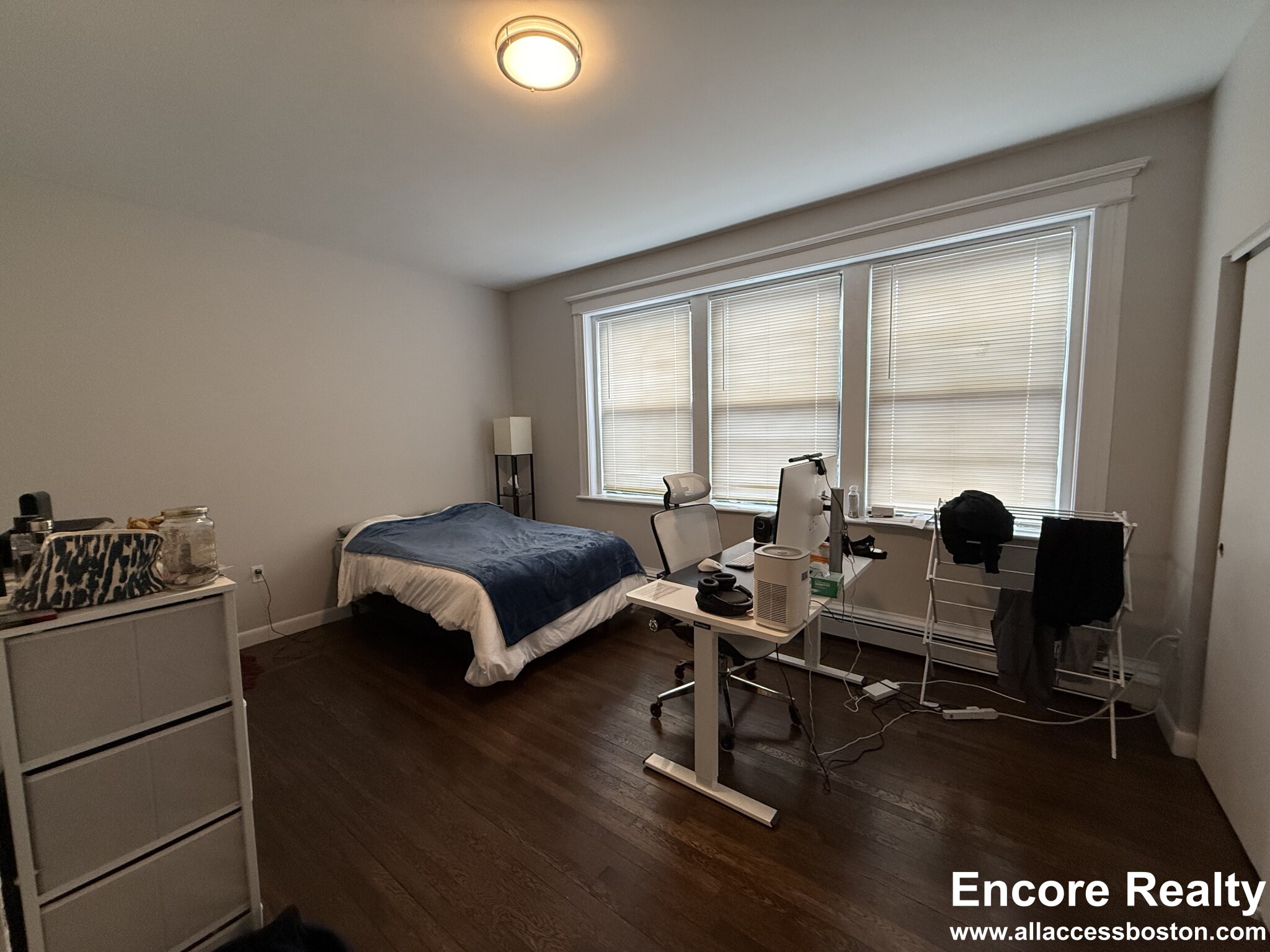 11 Stearns Rd, Coolidge Corner