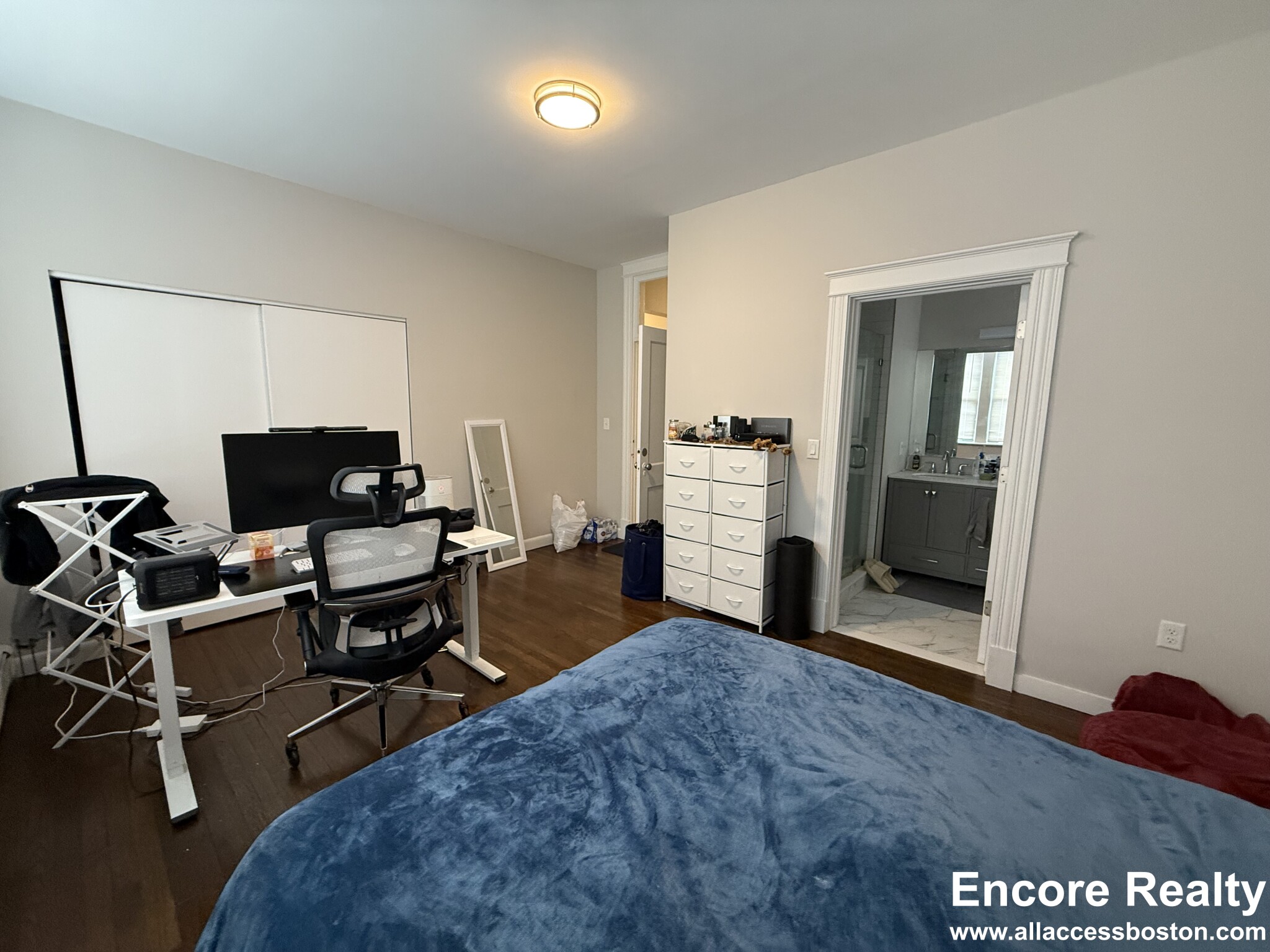 11 Stearns Rd, Coolidge Corner