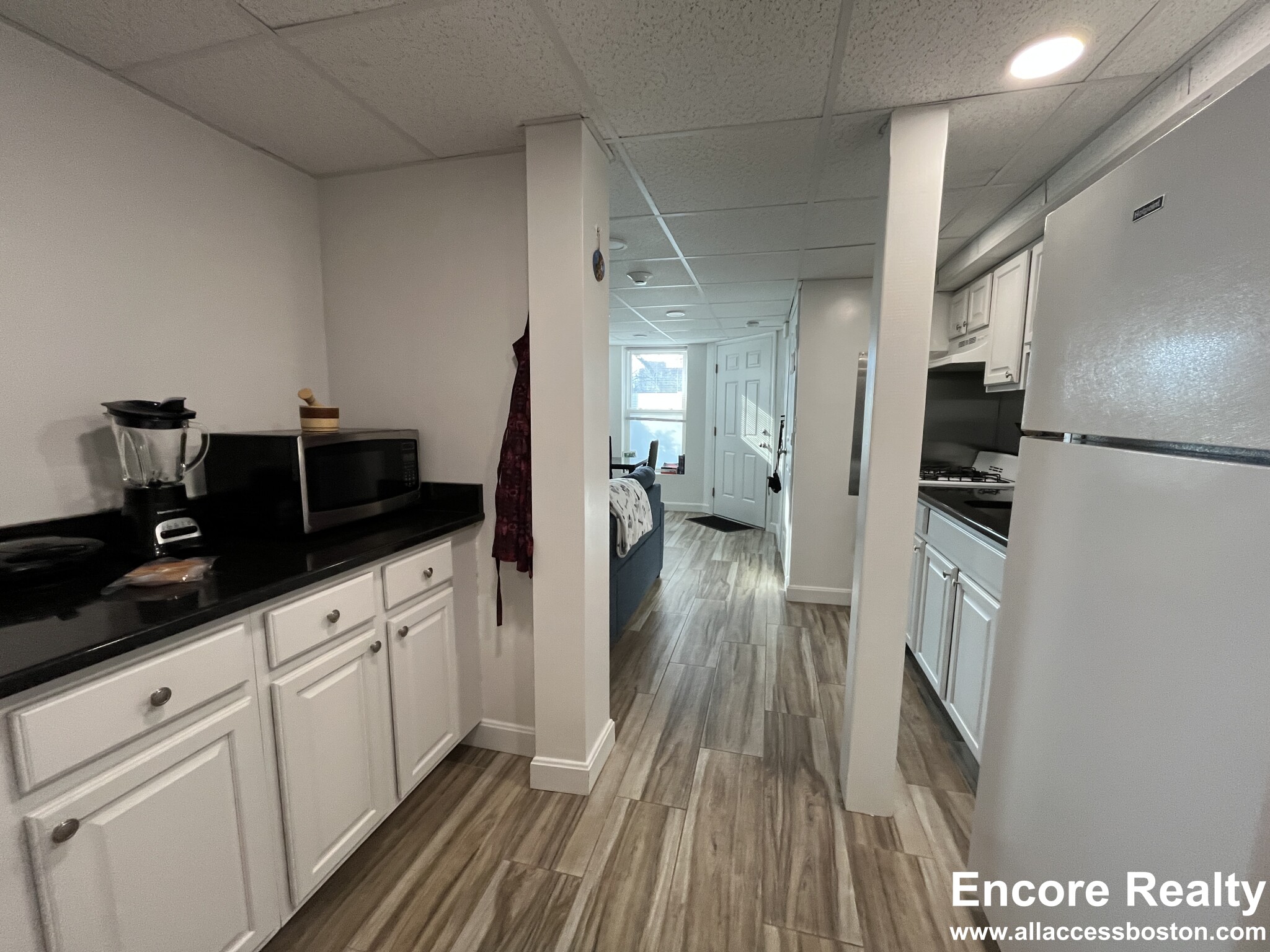 376 Riverway, Mission Hill