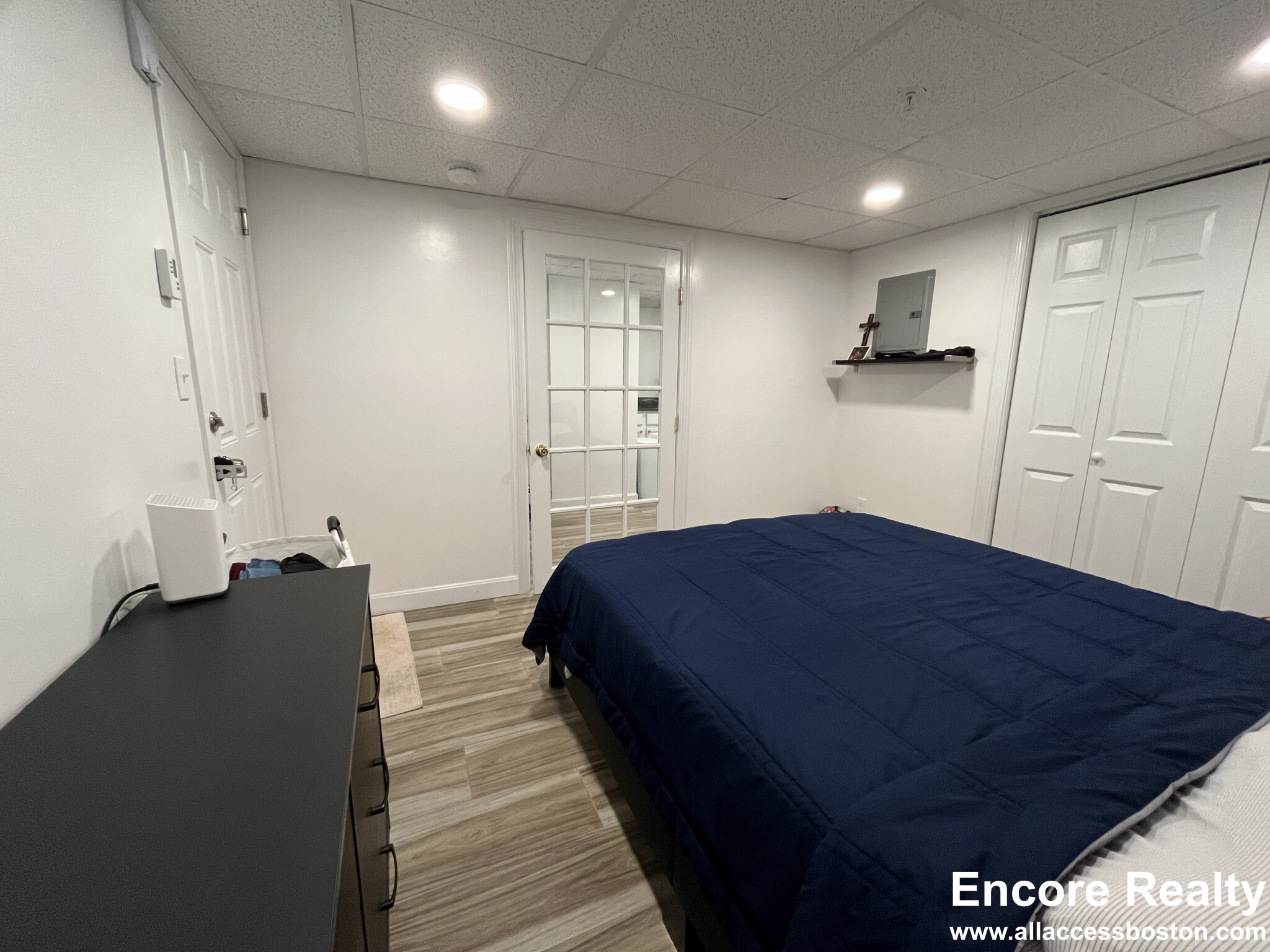 376 Riverway, Mission Hill