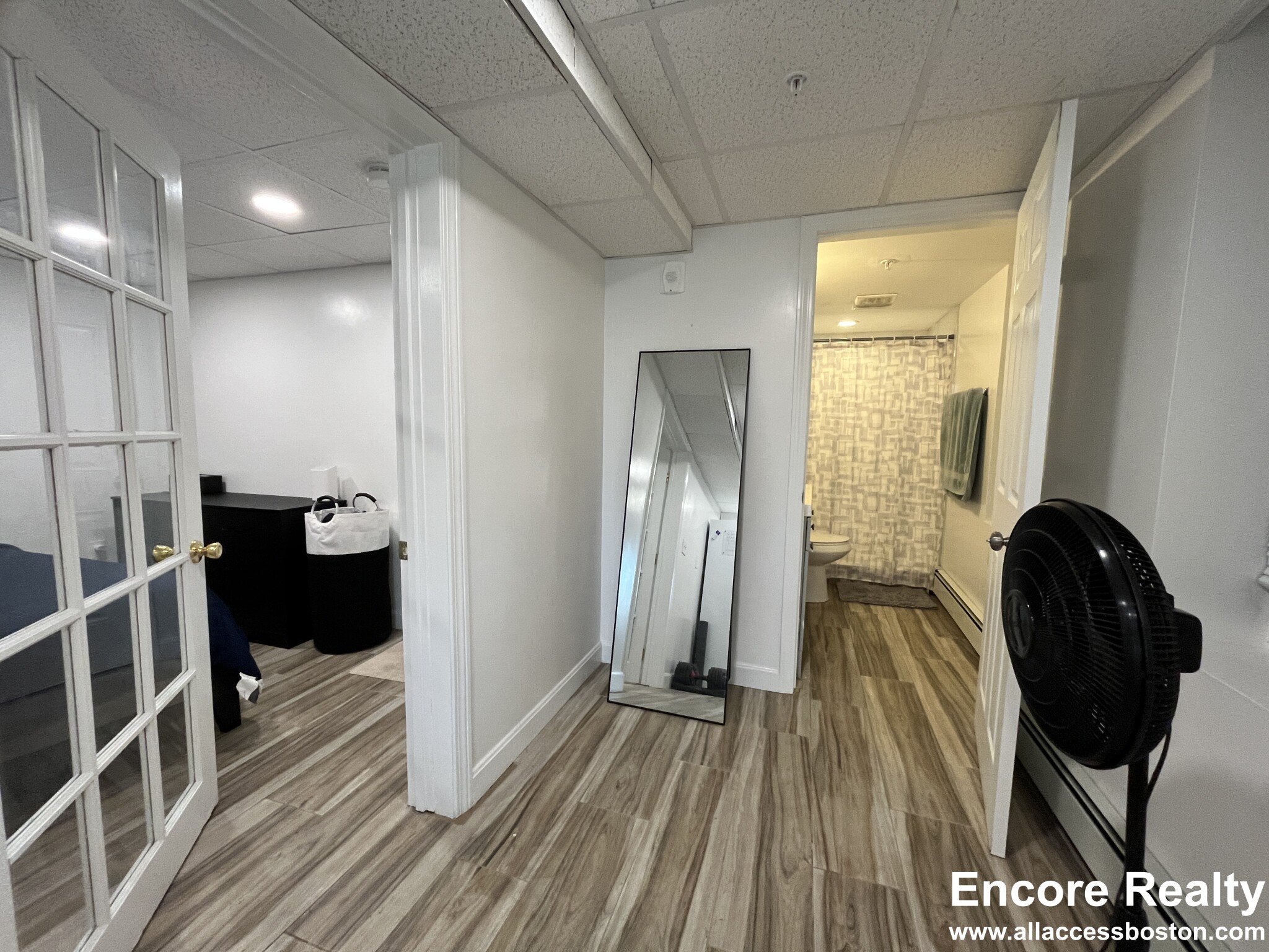 376 Riverway, Mission Hill