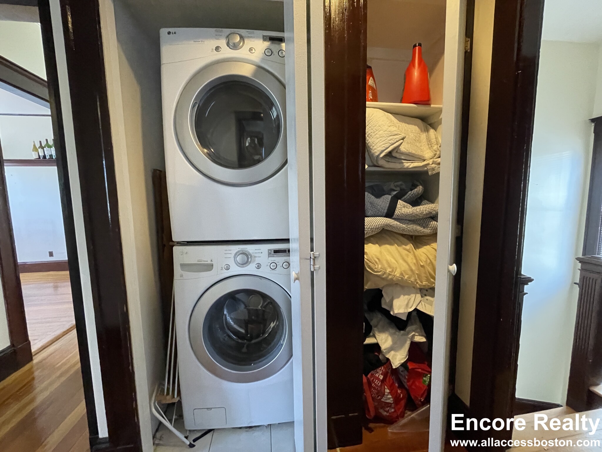 56 Hobson St, Oak Square