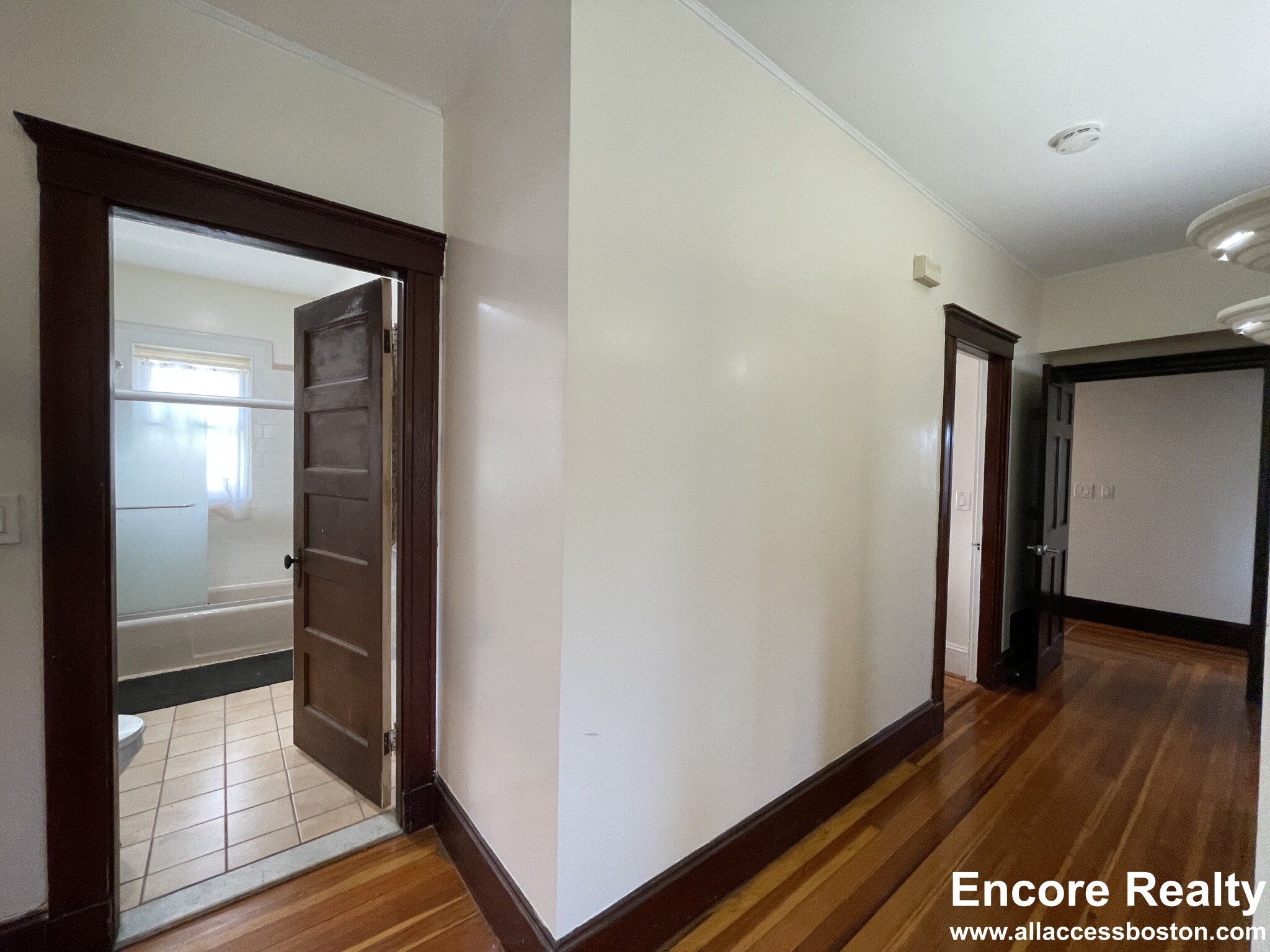 56 Hobson St, Oak Square