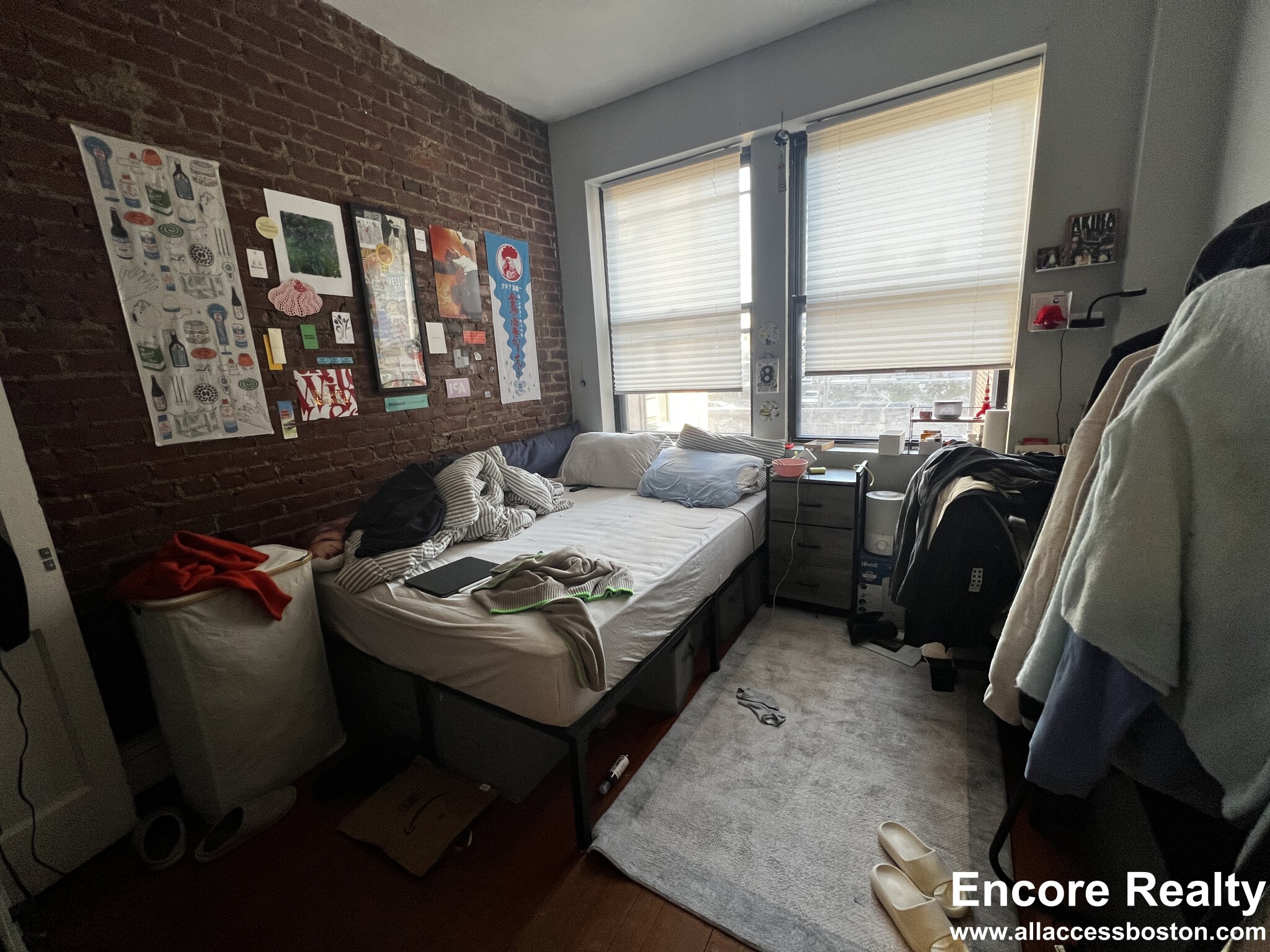 11 Stearns Rd, Coolidge Corner