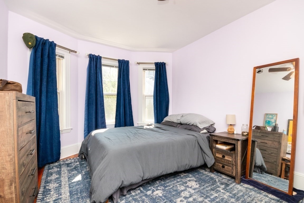 80 Aldrich St, Roslindale