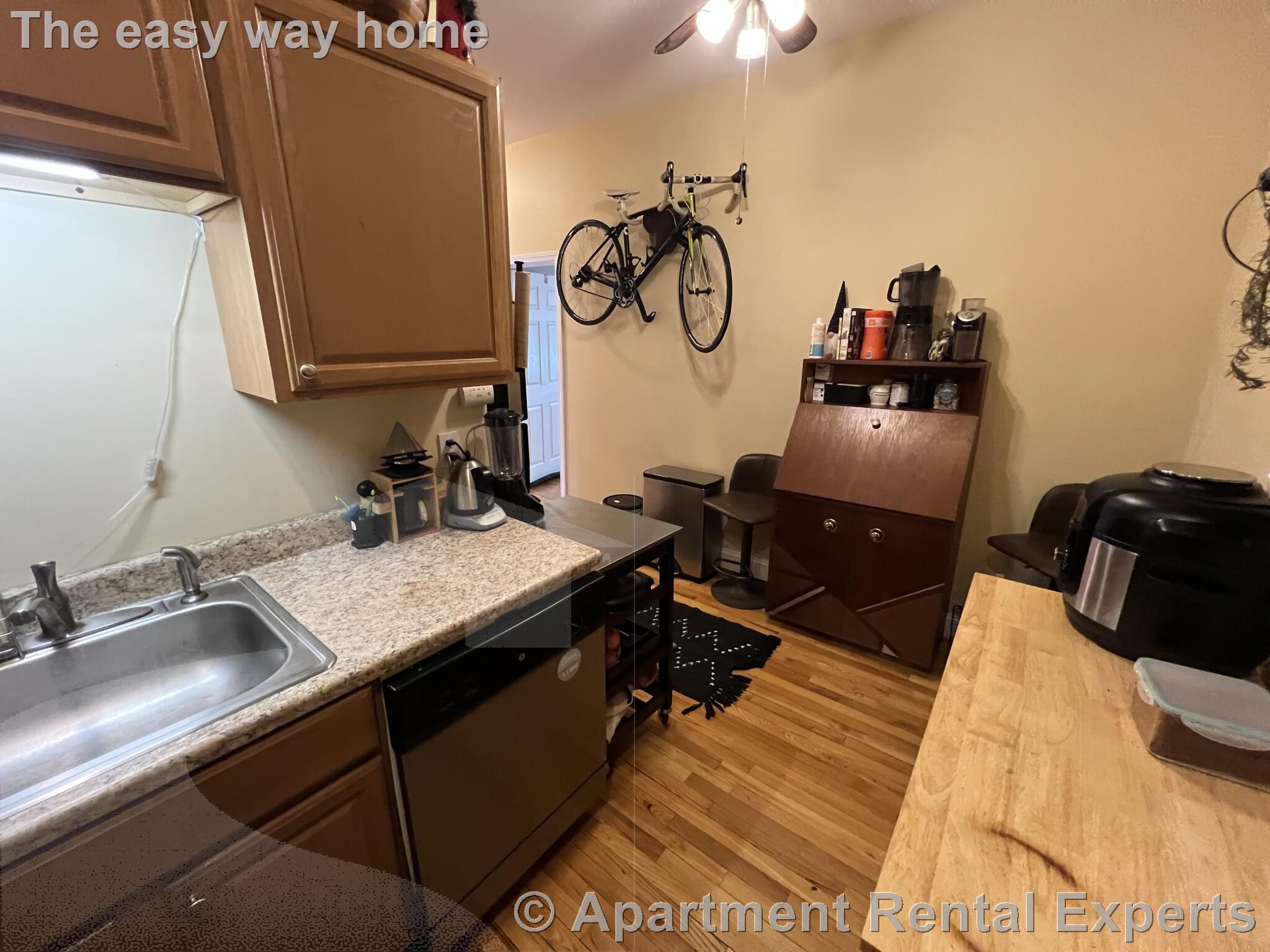 1 Victoria, Teele Square