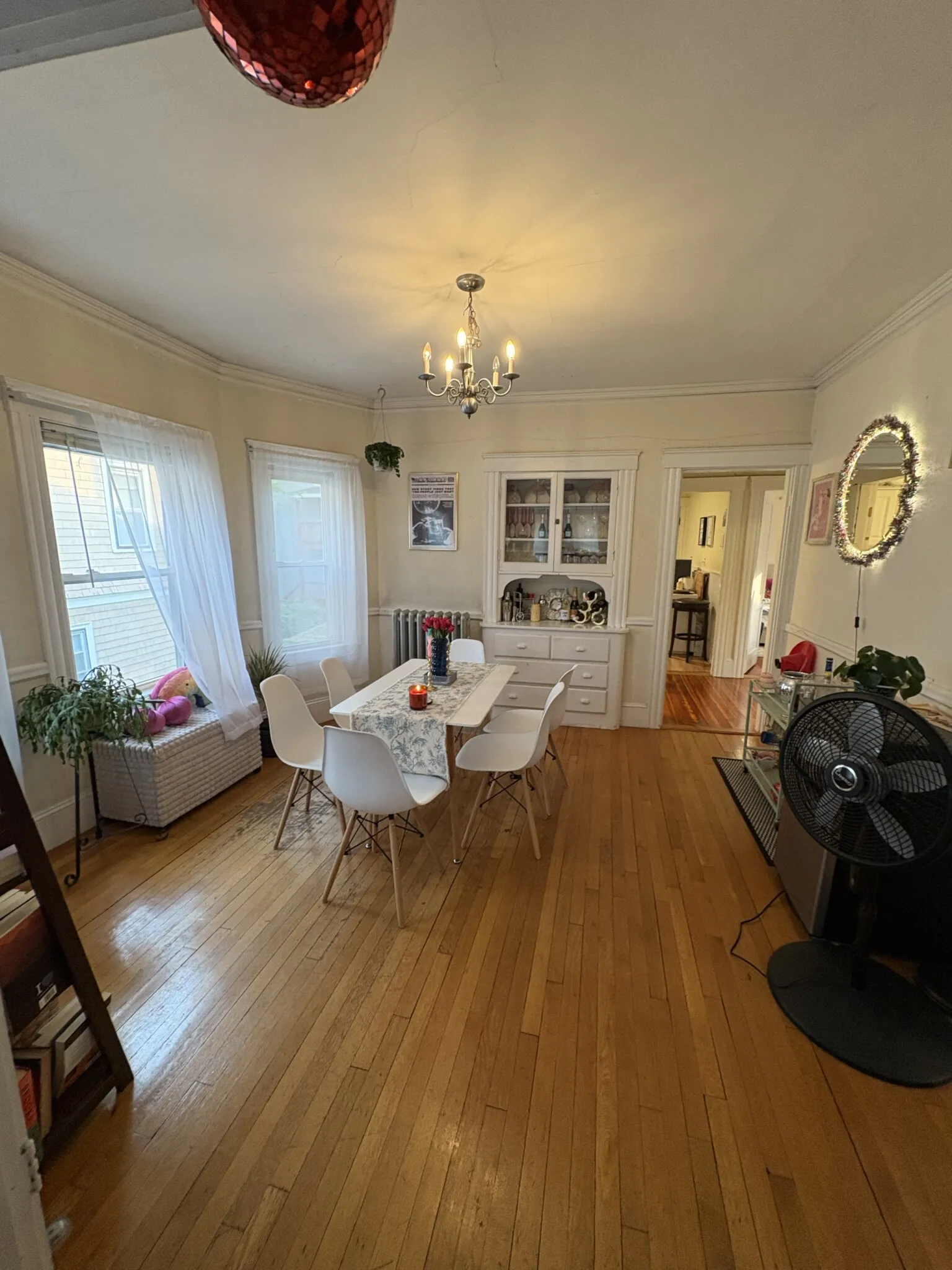 34 Sunset Rd, West Somerville