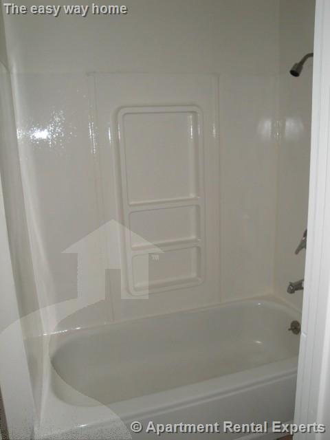1 bed, 1 bath apartment for rent at 89 Hancock St Unit 3, Central Square — photo 6 of 6