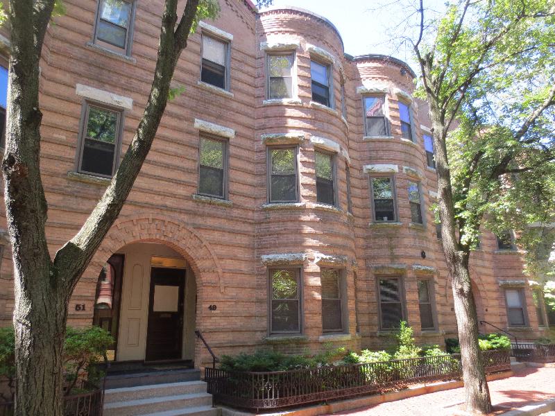 3 bed, 2 bath apartment for rent at 49 St Germain Unit 1, Back Bay — photo 9 of 13