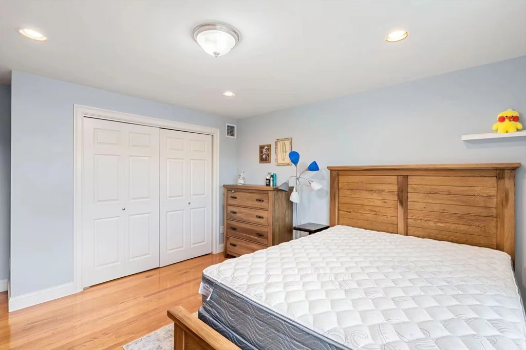 83 Orient, Arlington