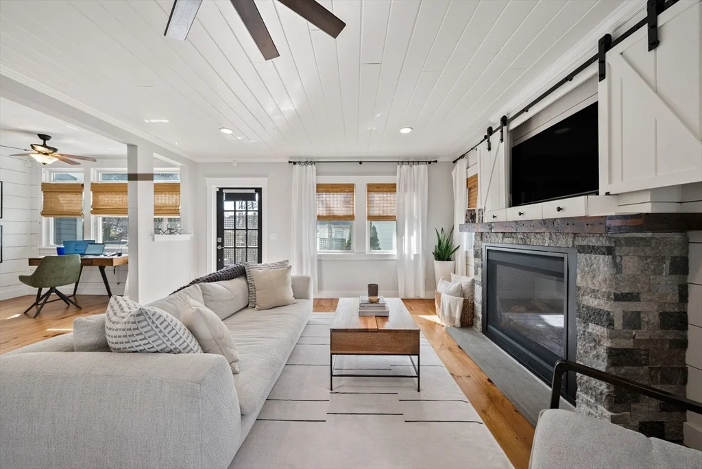 71 King St, Swampscott