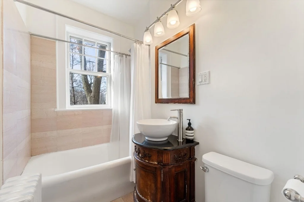 20 Concord Ave, Harvard Square