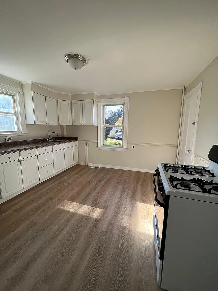 6 Wheeler St, Peabody