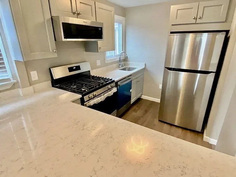 1440 Columbia Rd, South Boston