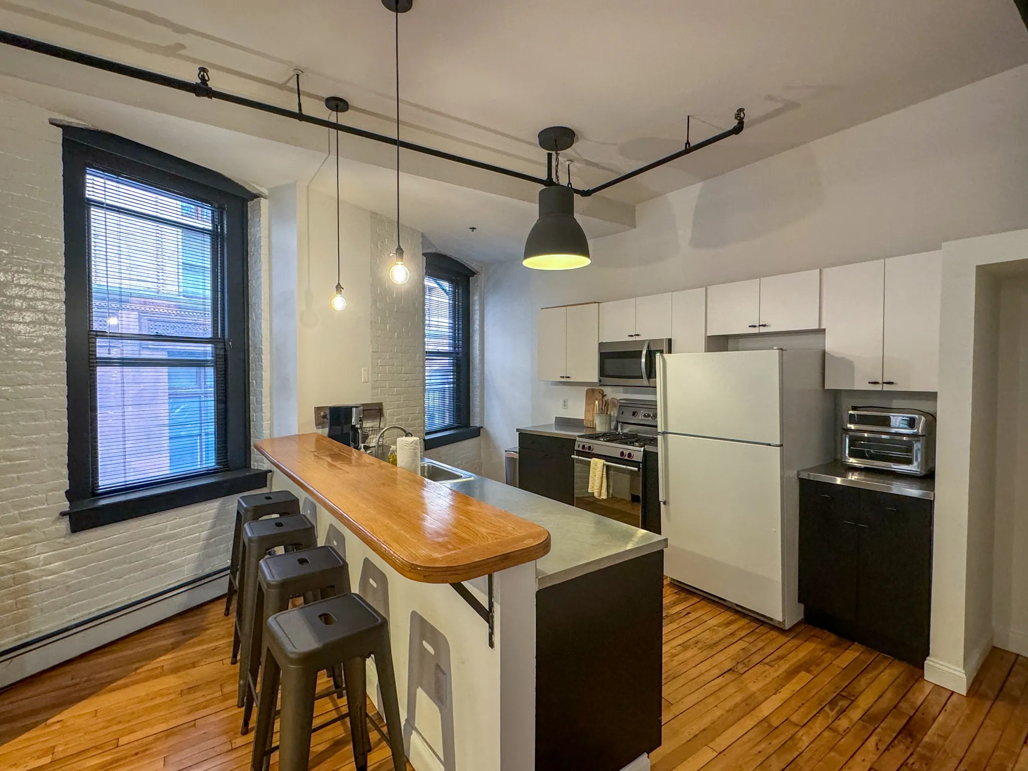 19 Stanhope St, Back Bay